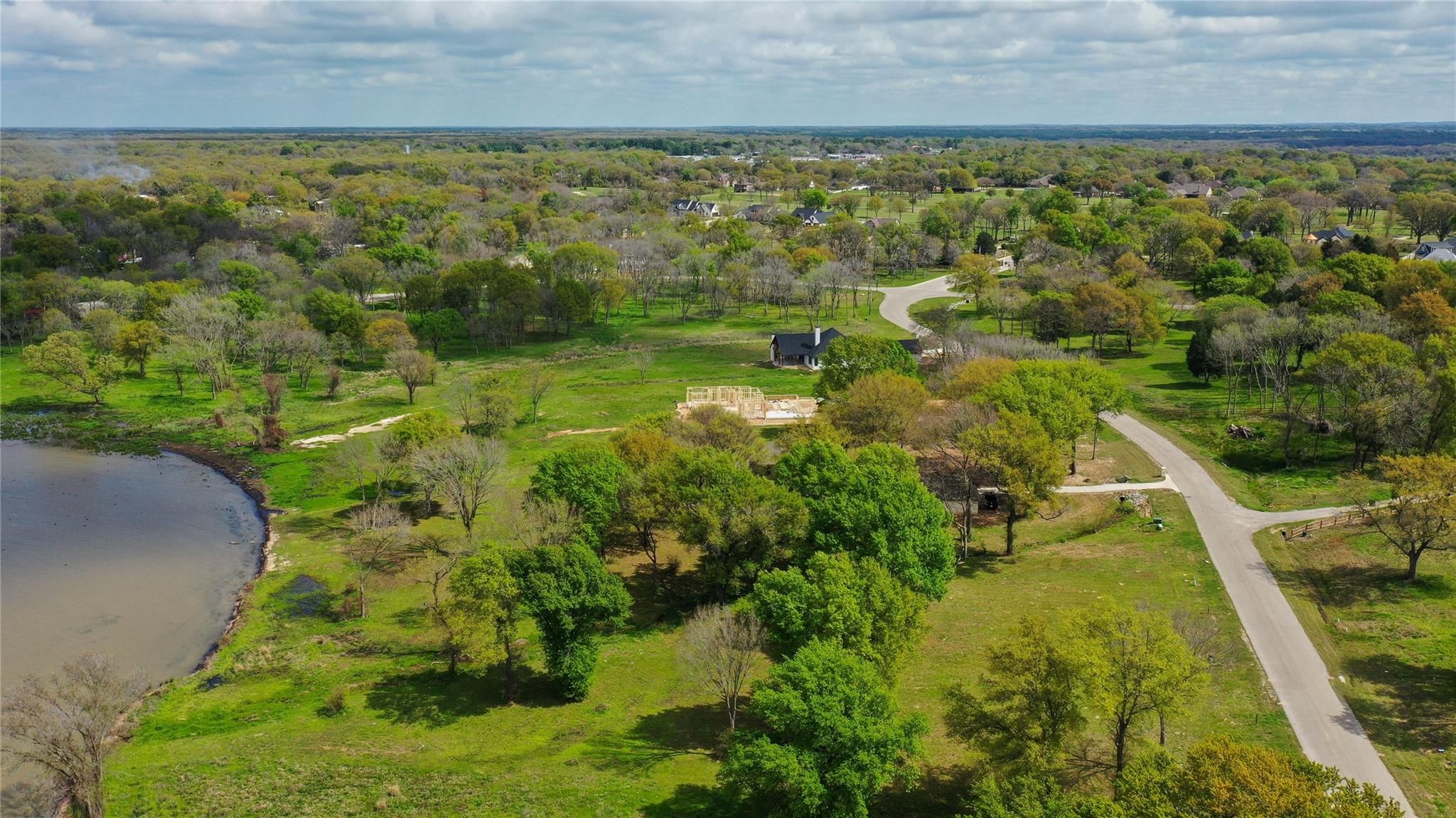 main property photo 11