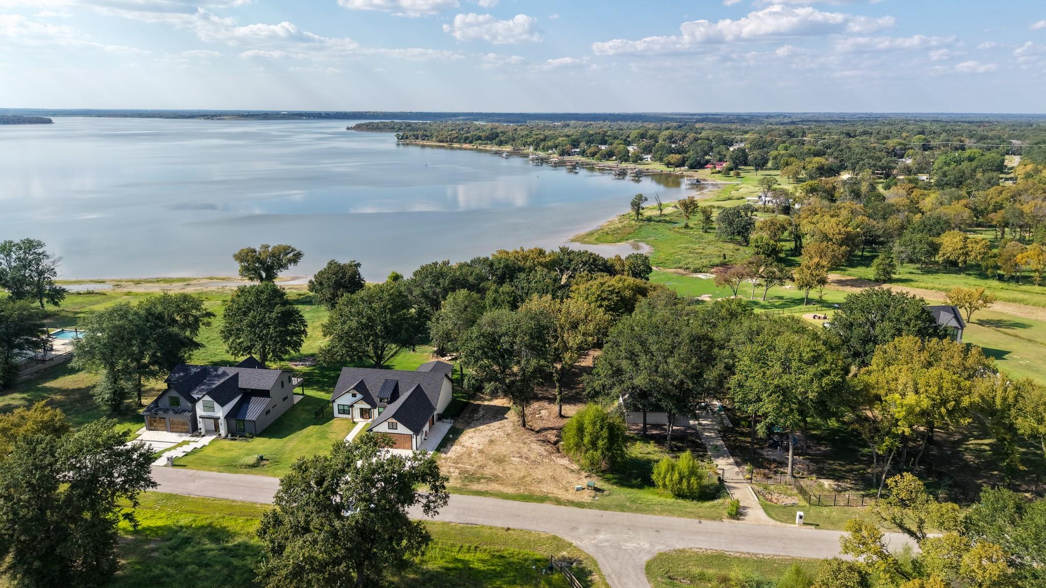 main property photo 12