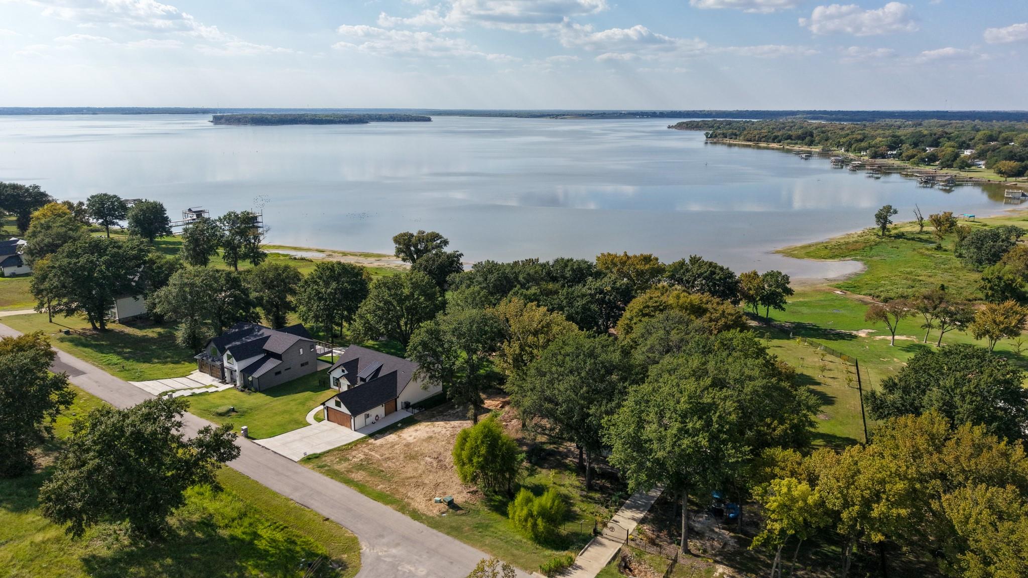 main property photo 13