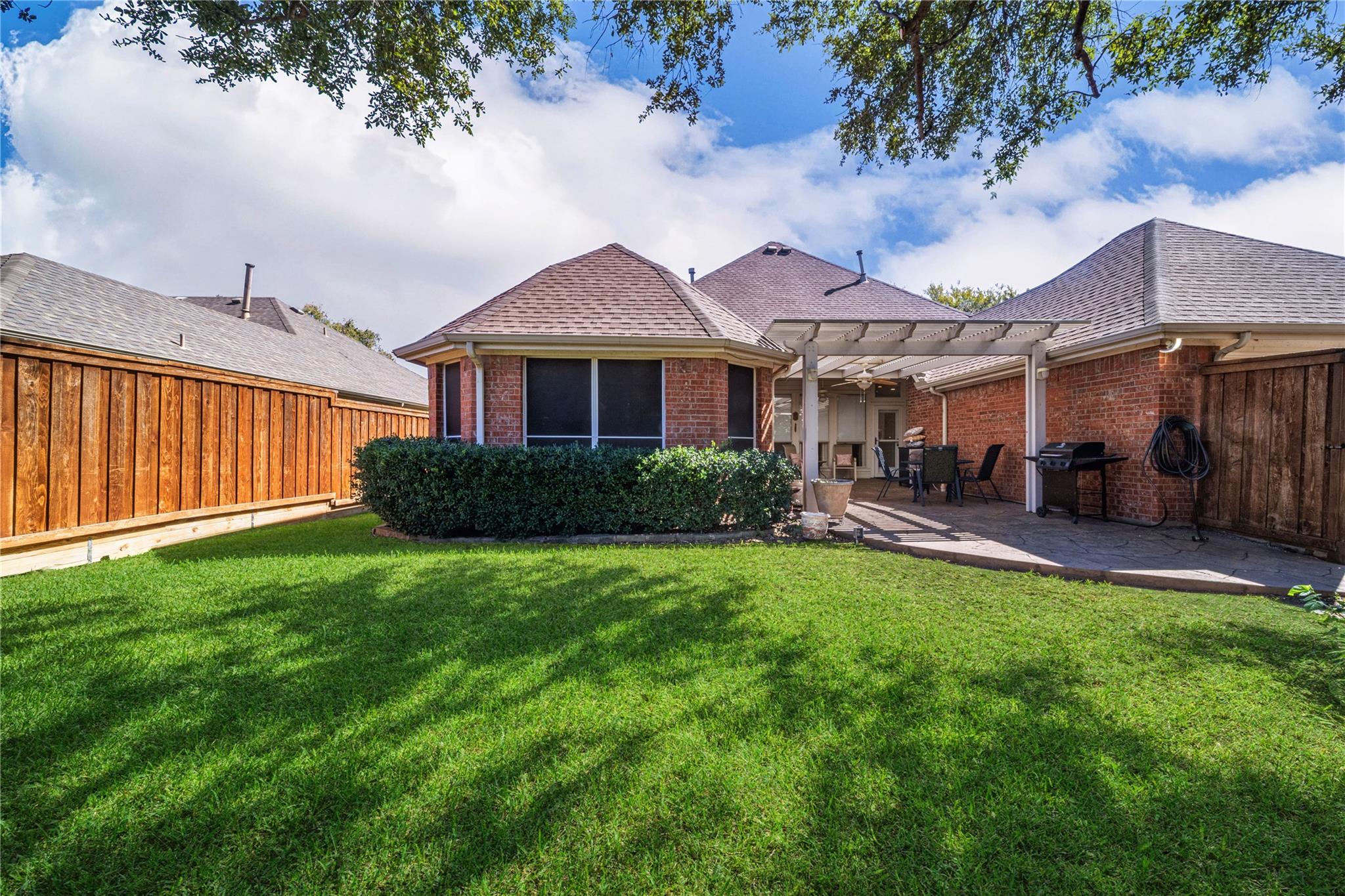 main property photo 25