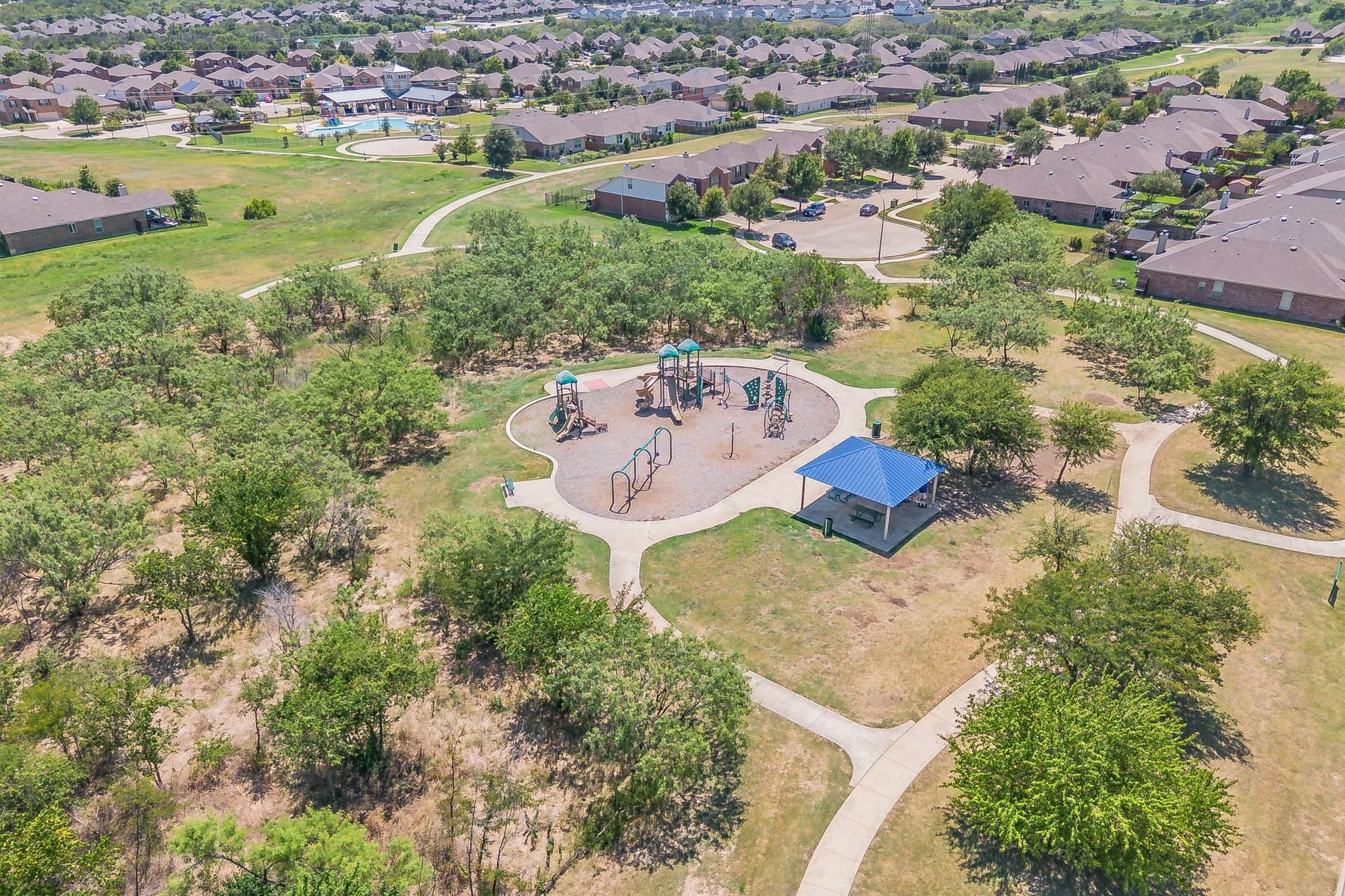 main property photo 19