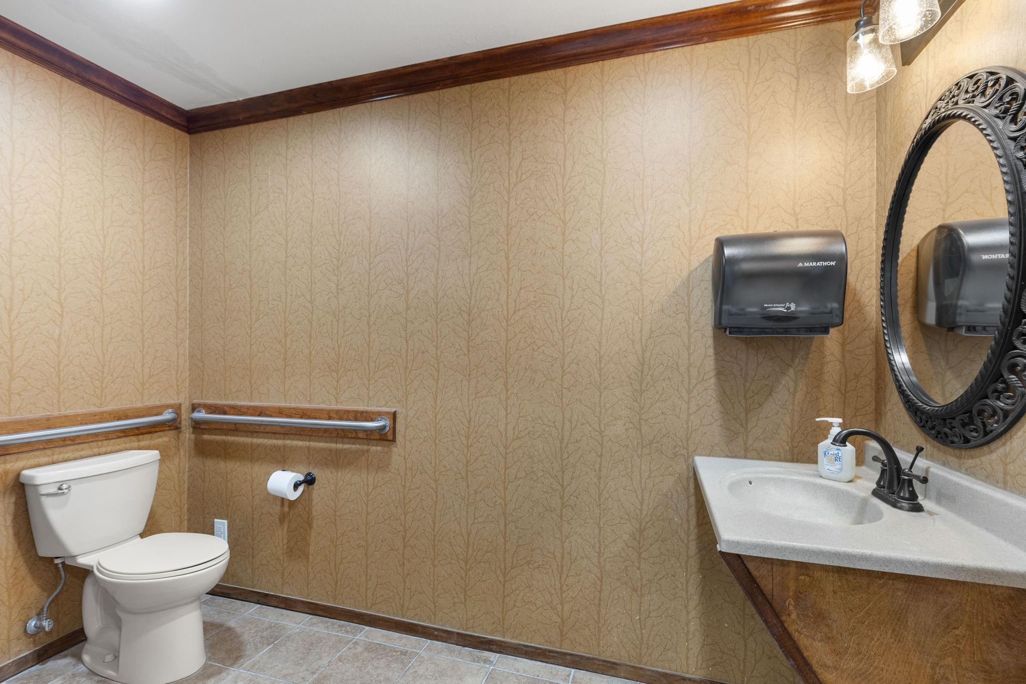 main property photo 14