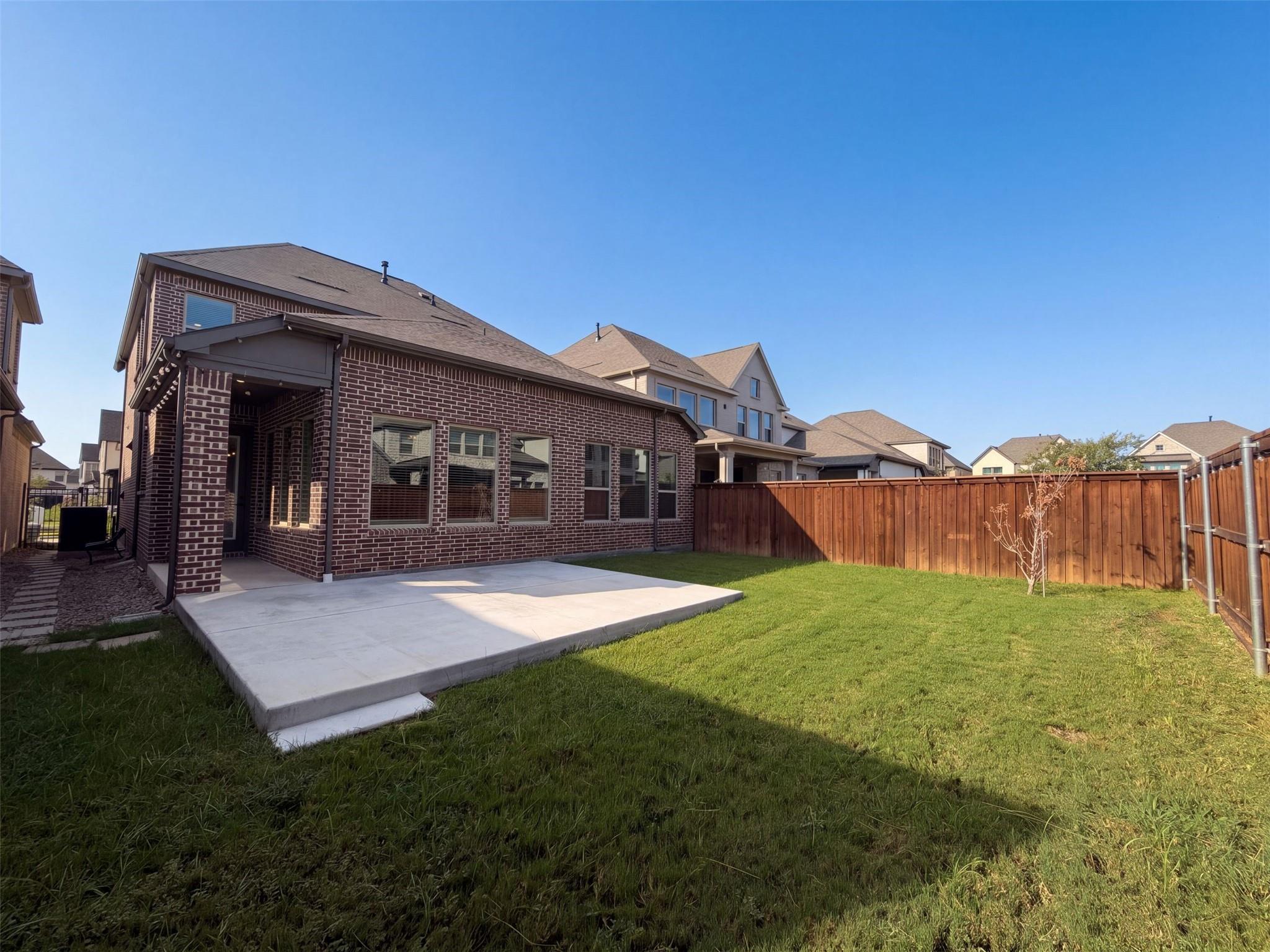 main property photo 30