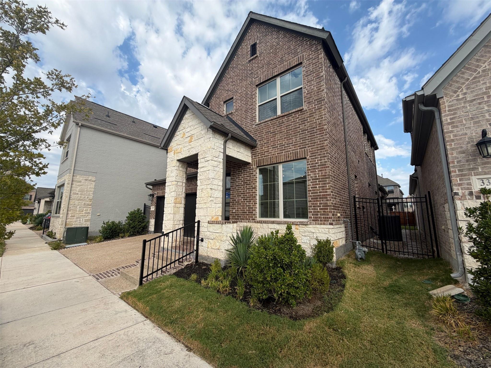 main property photo 33