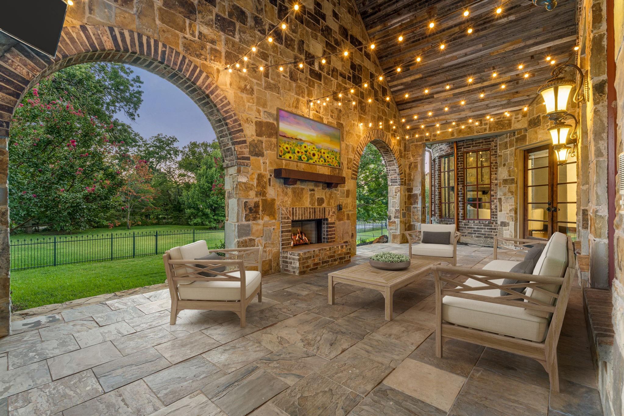 main property photo 31