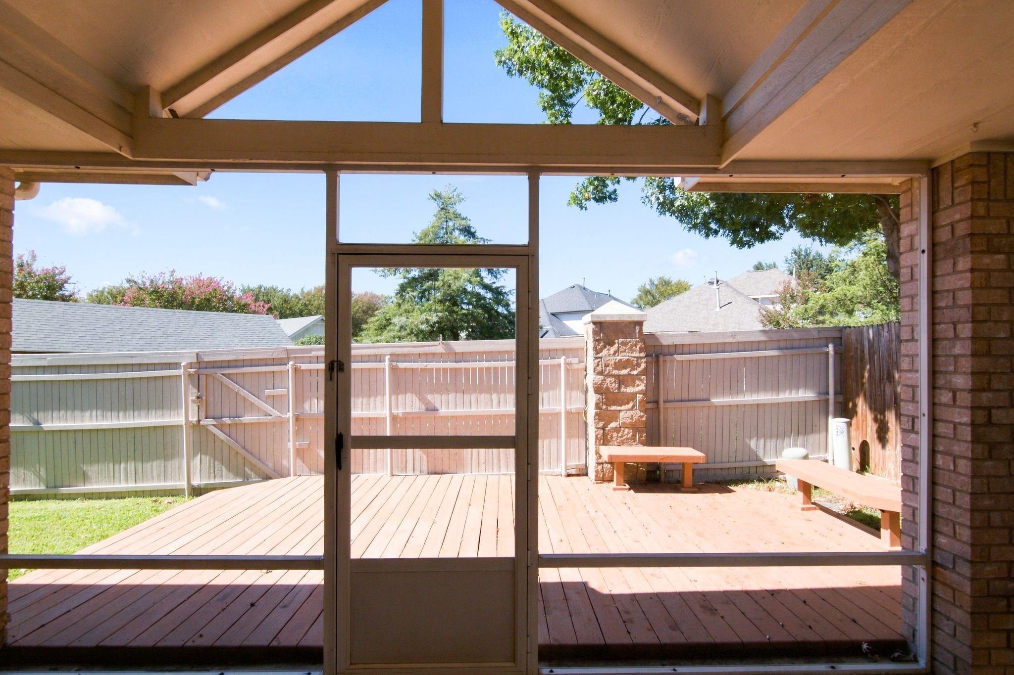 main property photo 28