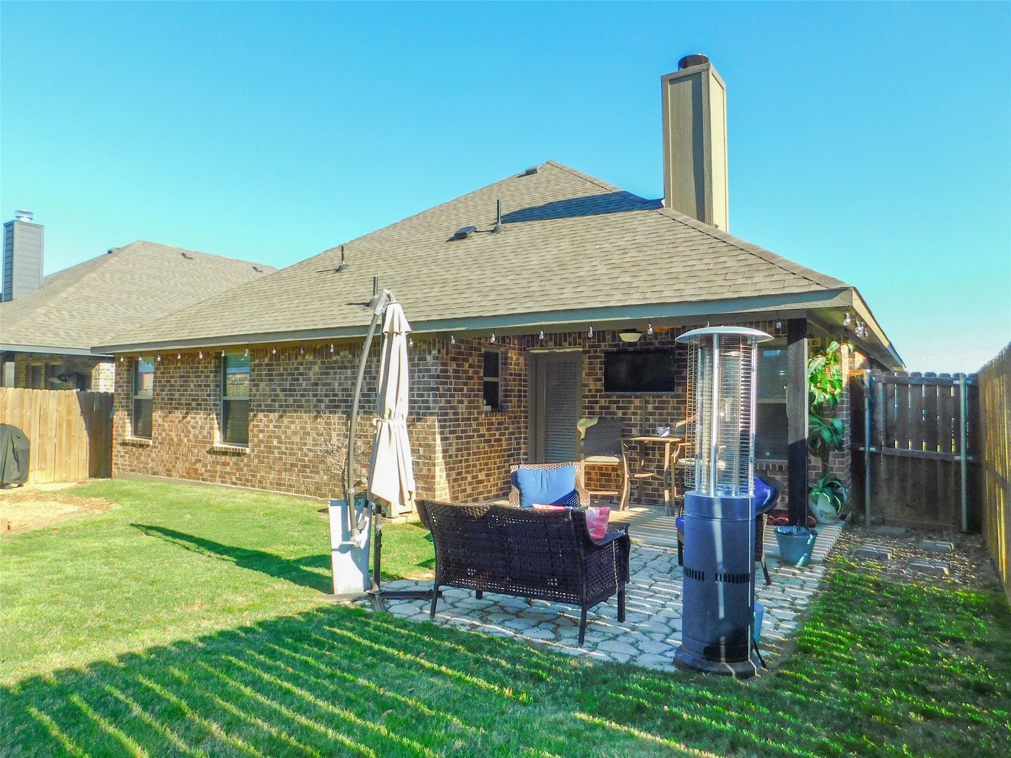main property photo 28