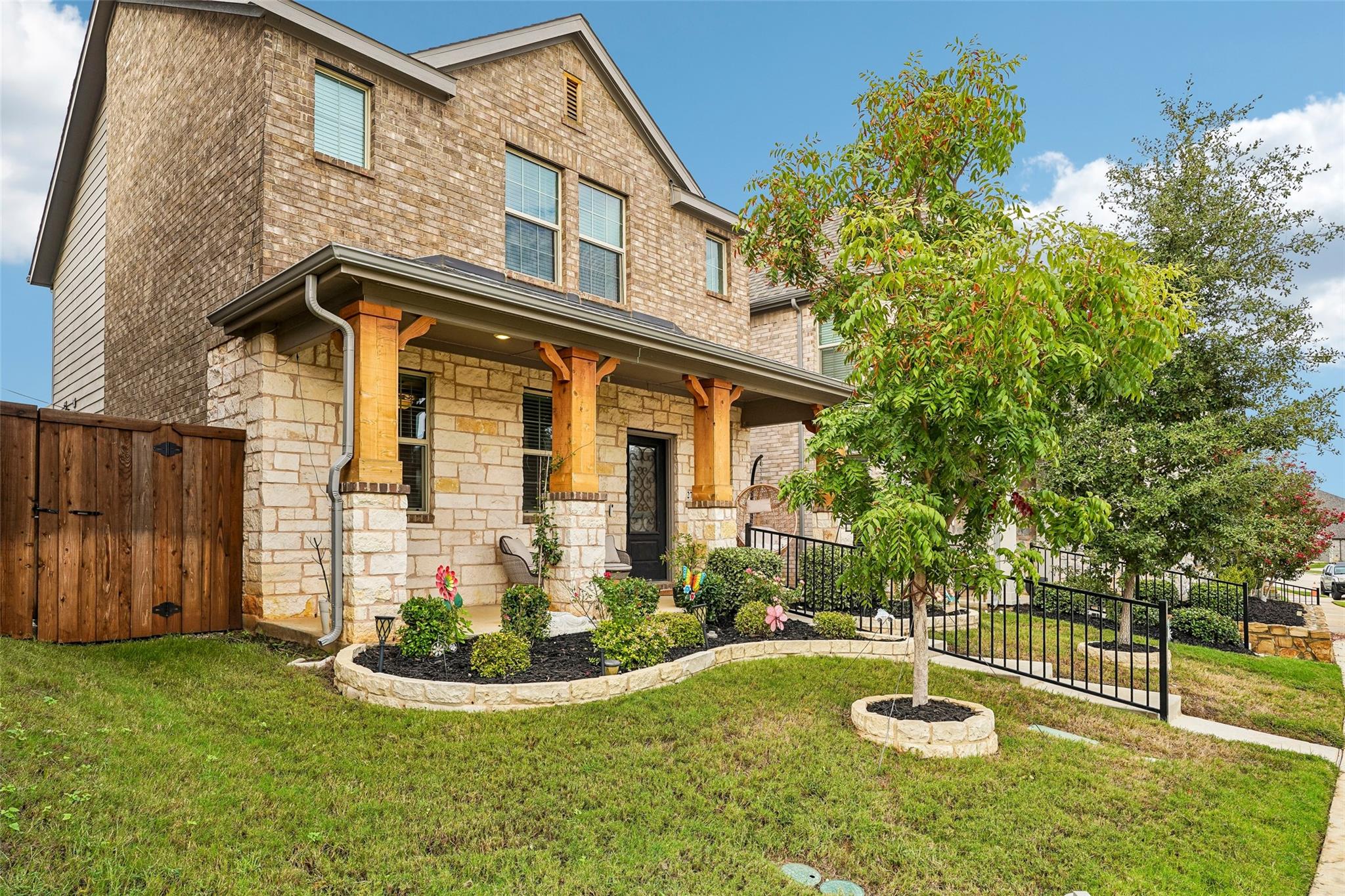 main property photo 0