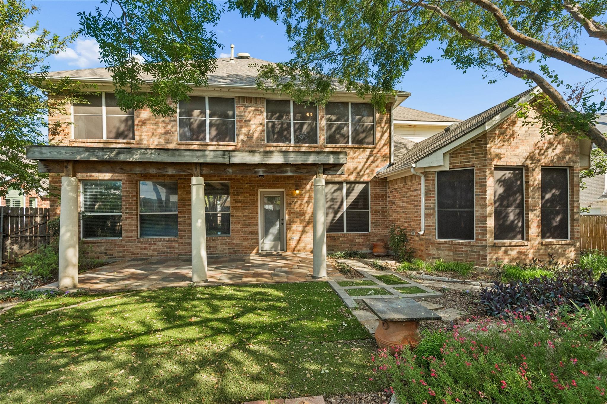 main property photo 33