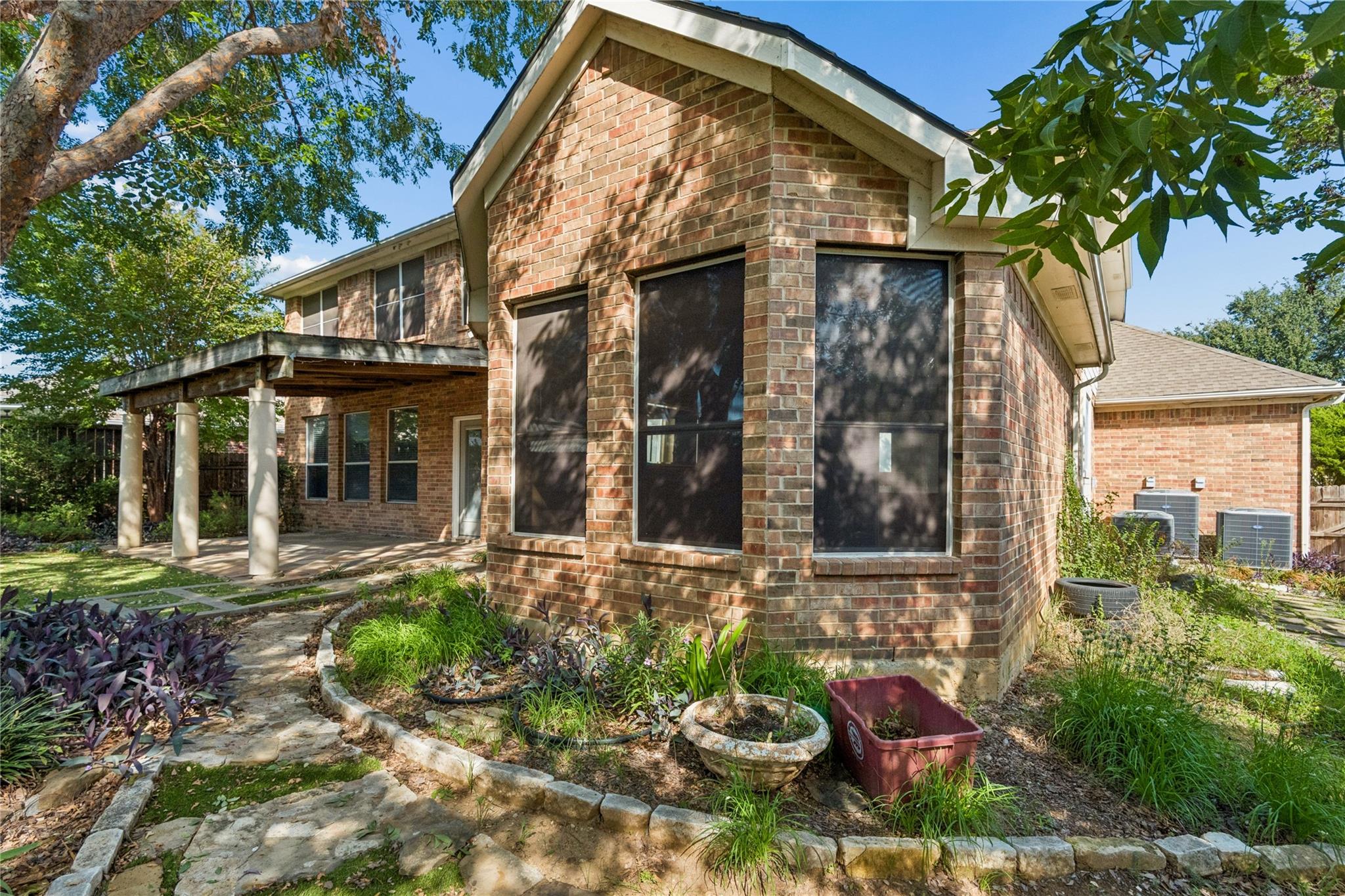 main property photo 35