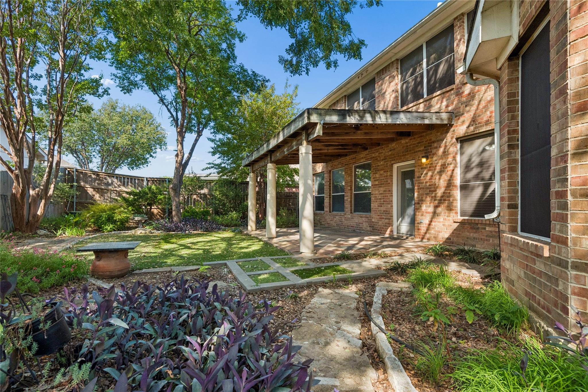 main property photo 36
