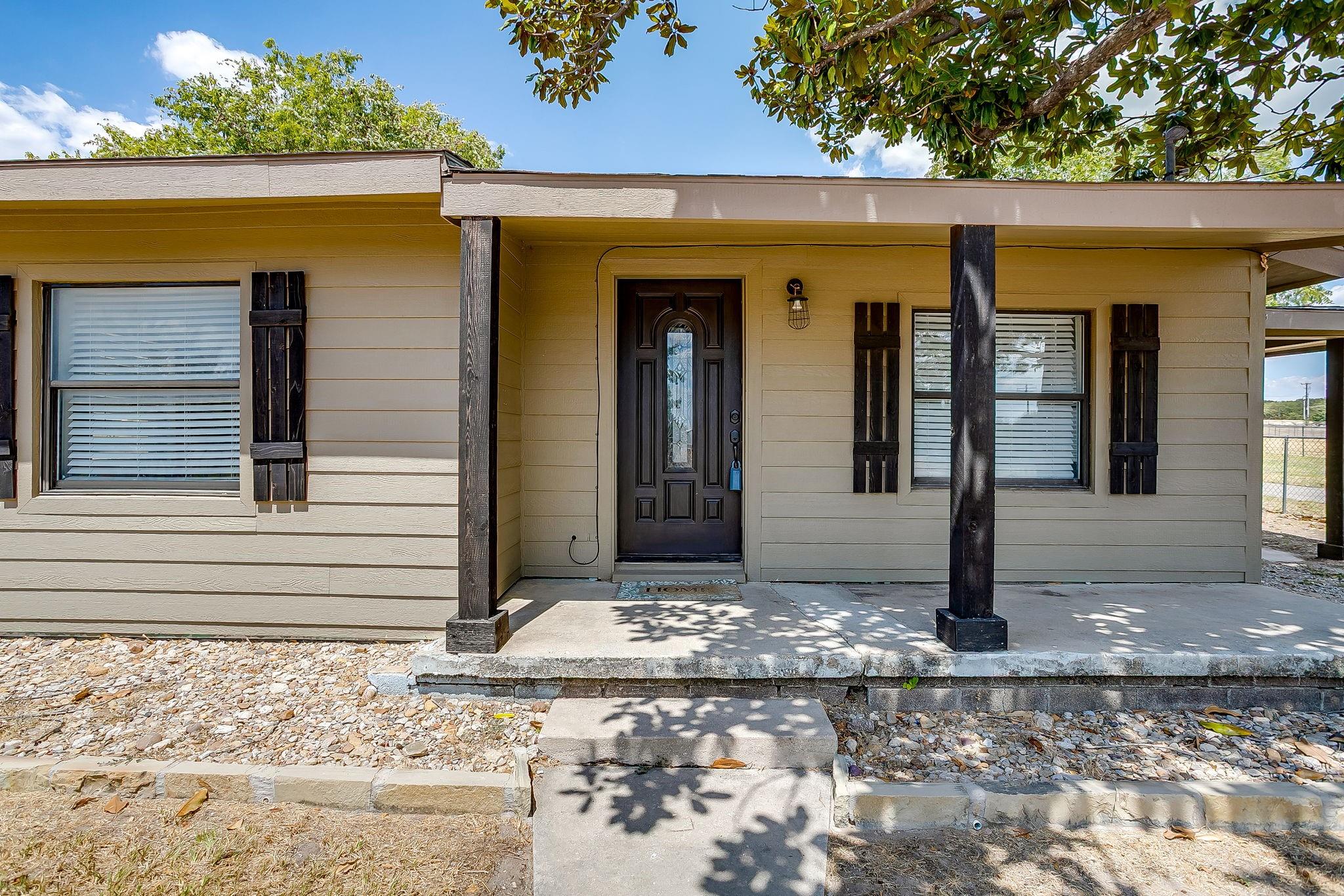 main property photo 2