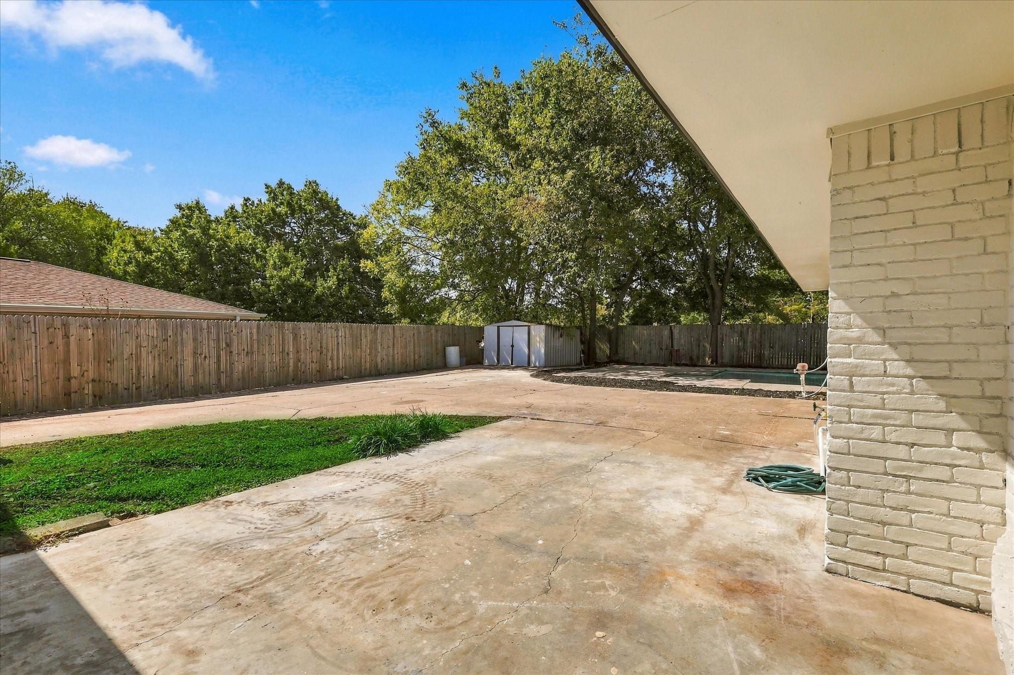 main property photo 27