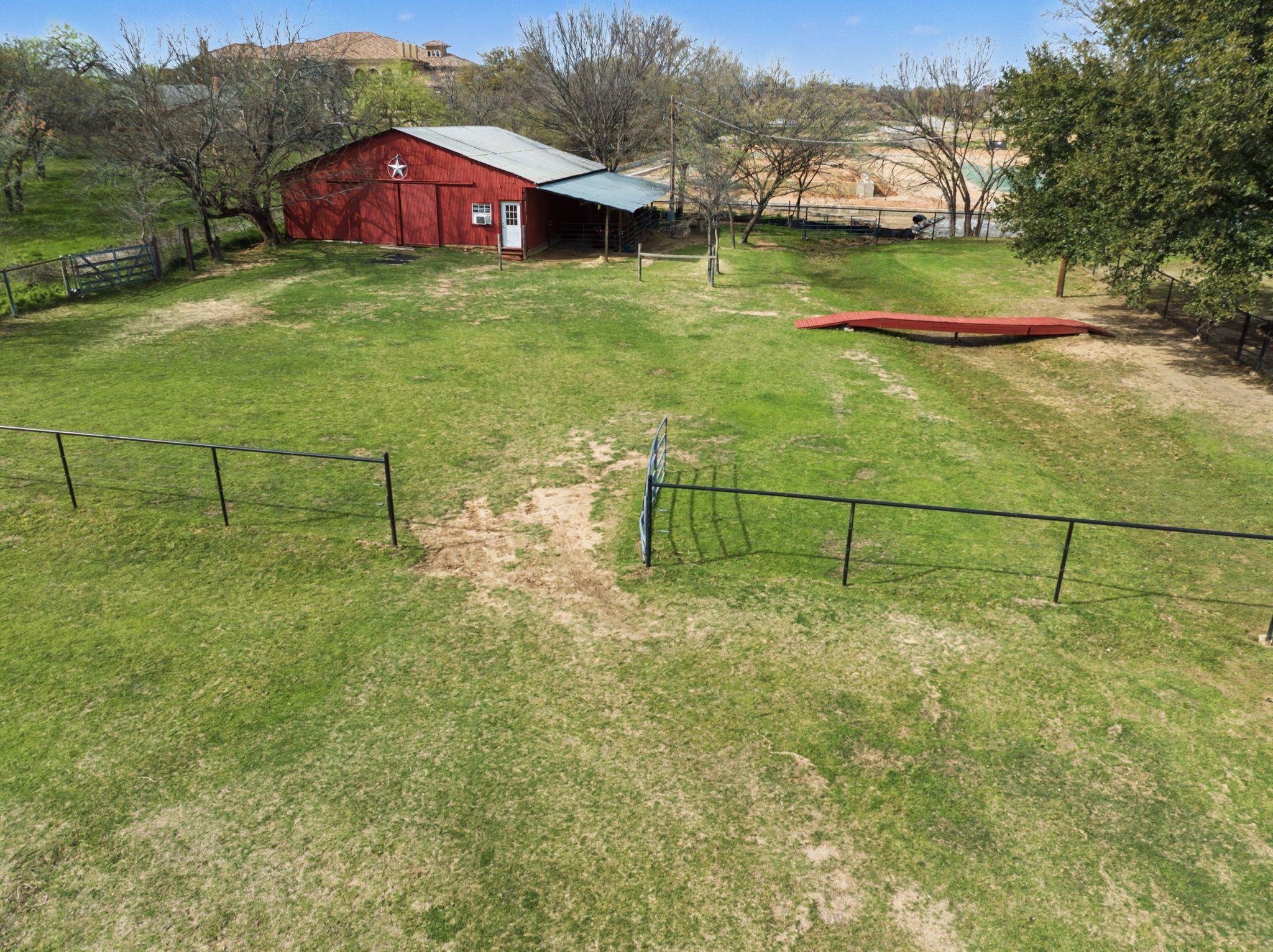 main property photo 25