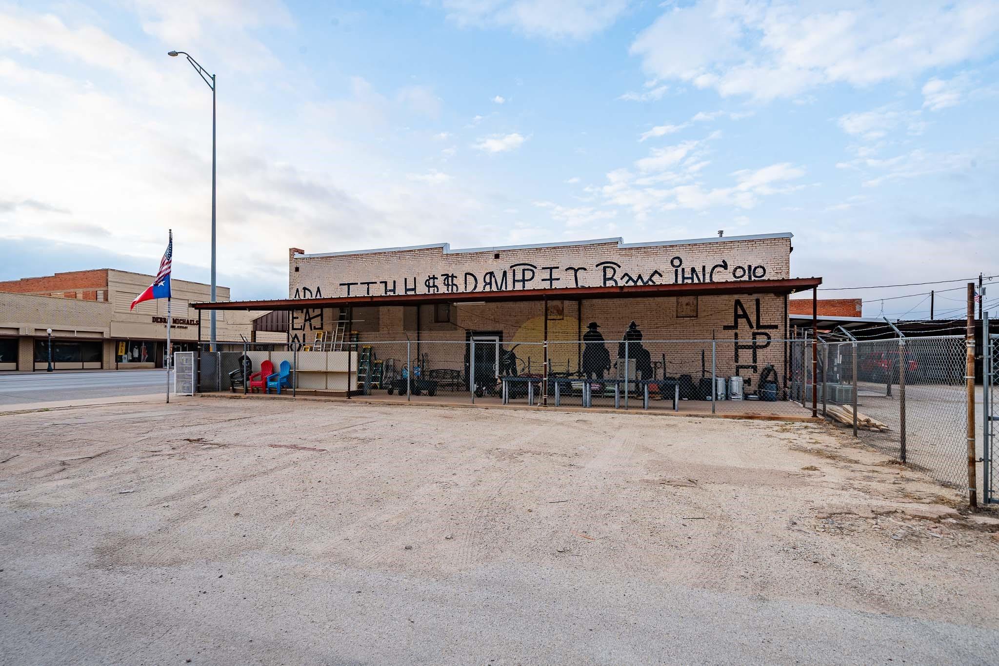 main property photo 18