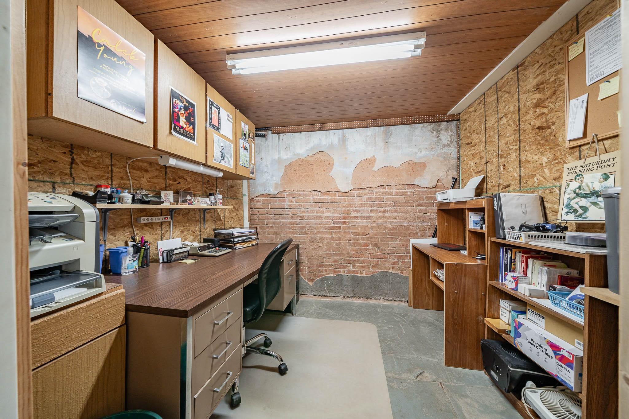 main property photo 26