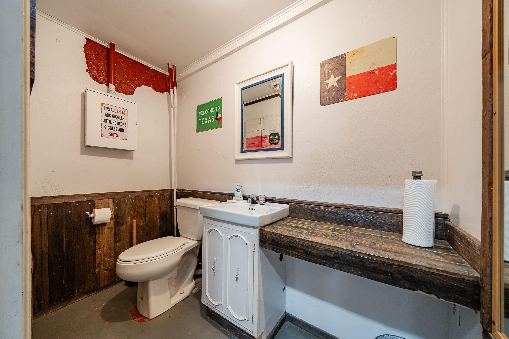 main property photo 27