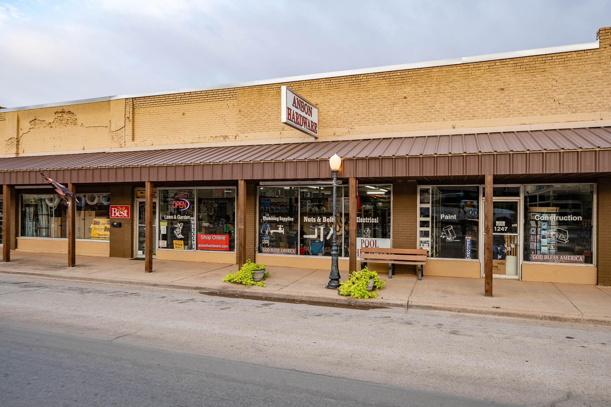 main property photo 30