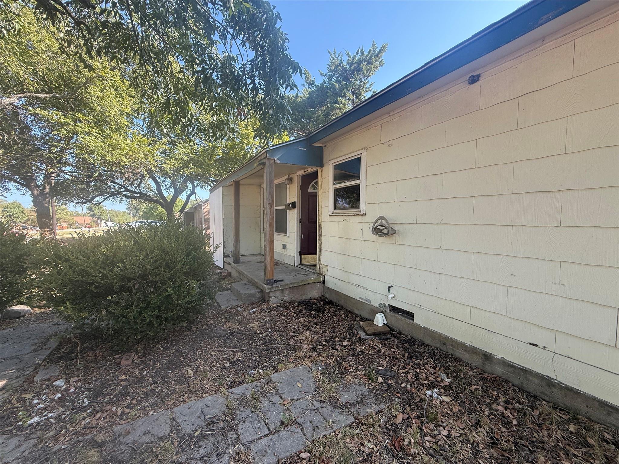 main property photo 3