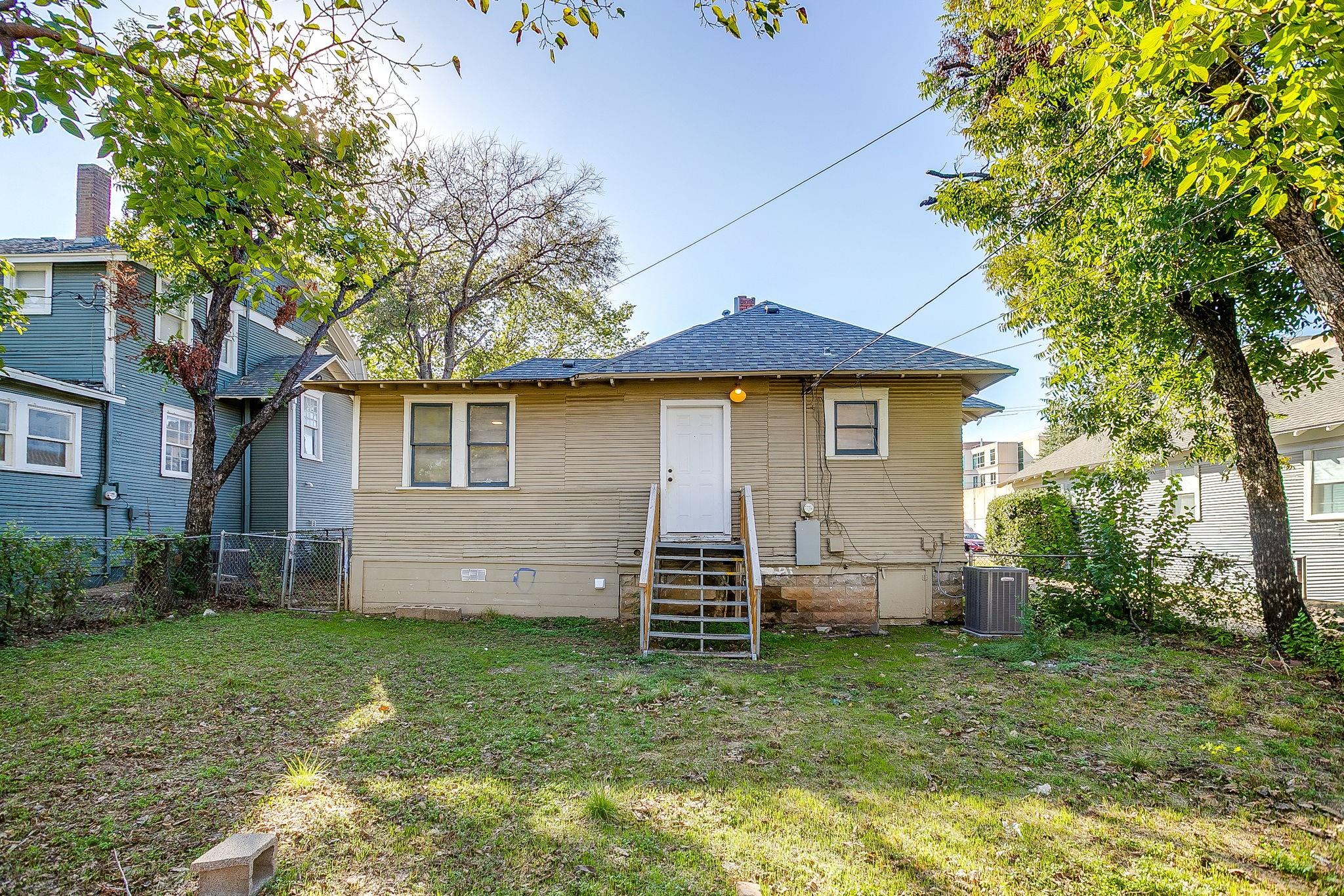 main property photo 18
