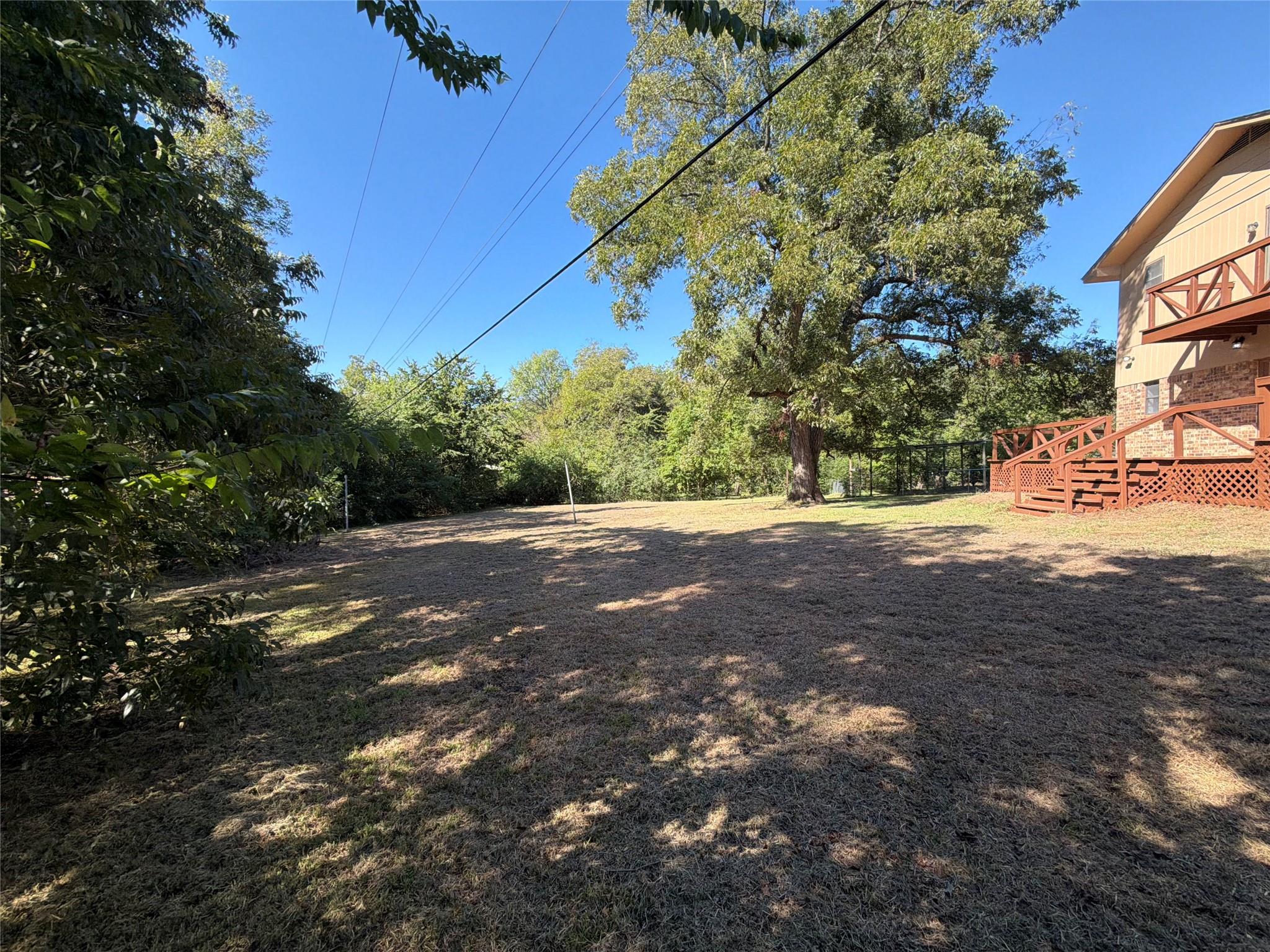 main property photo 25