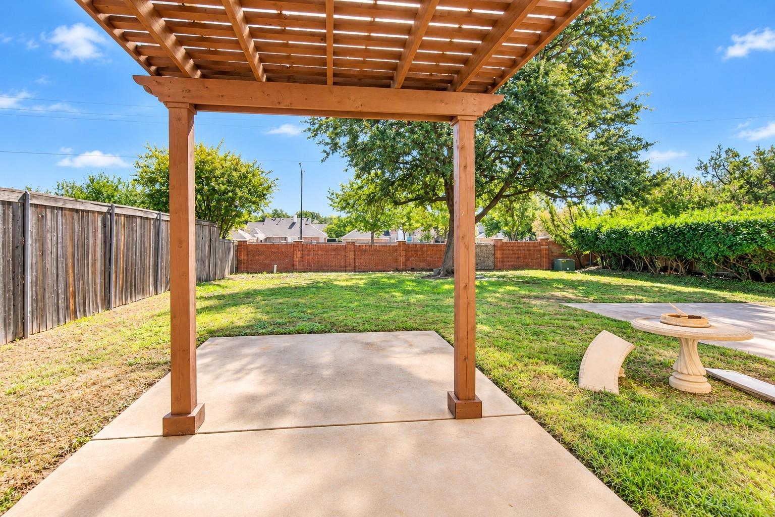 main property photo 32