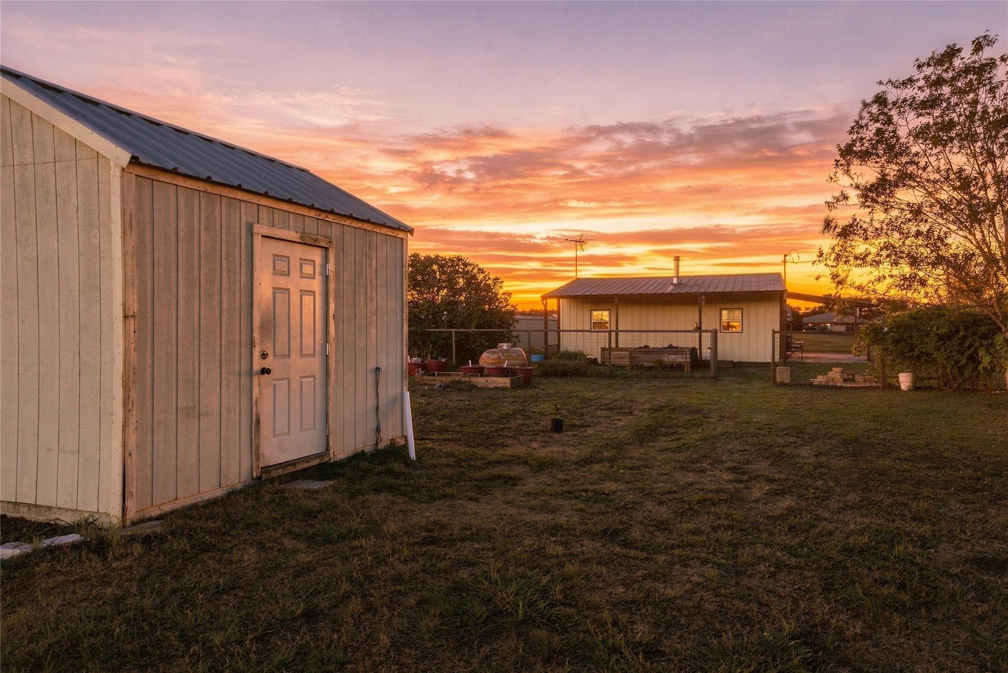 main property photo 25