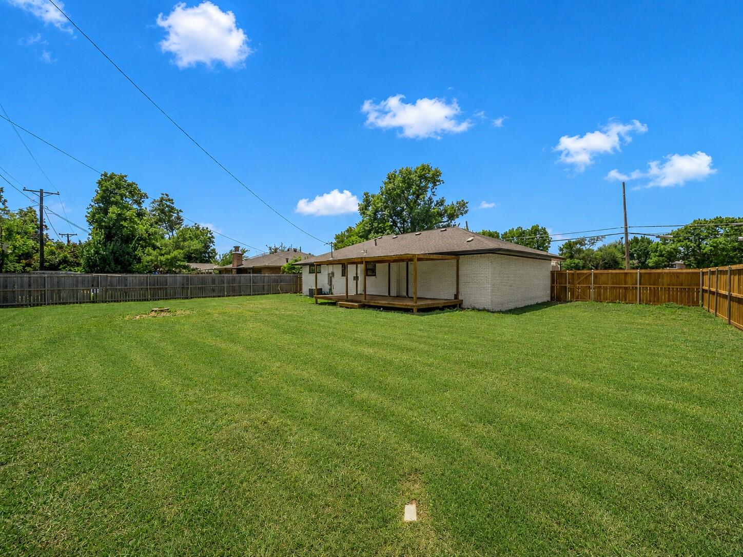 main property photo 28