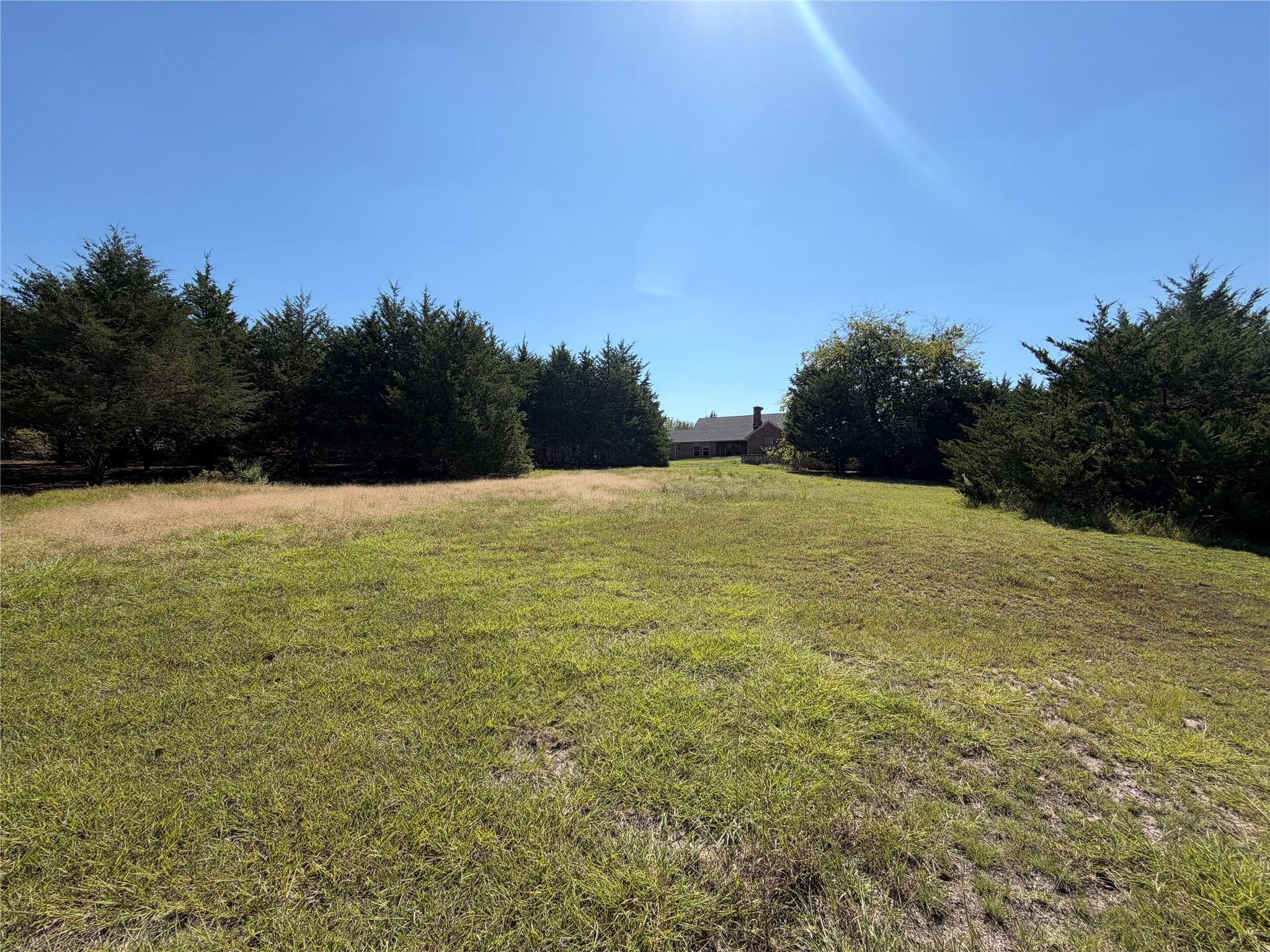 main property photo 27