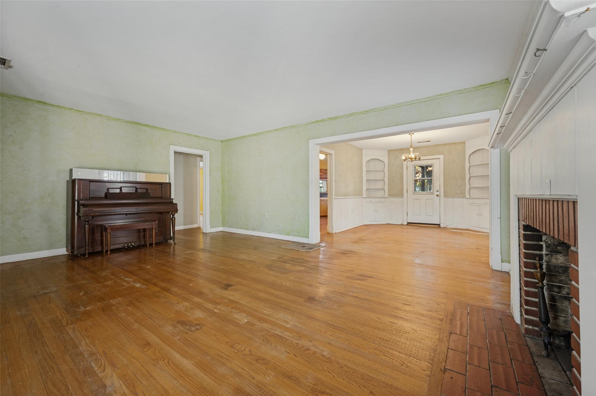 main property photo 4