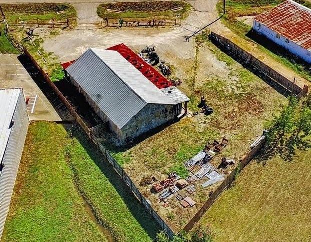 main property photo 6