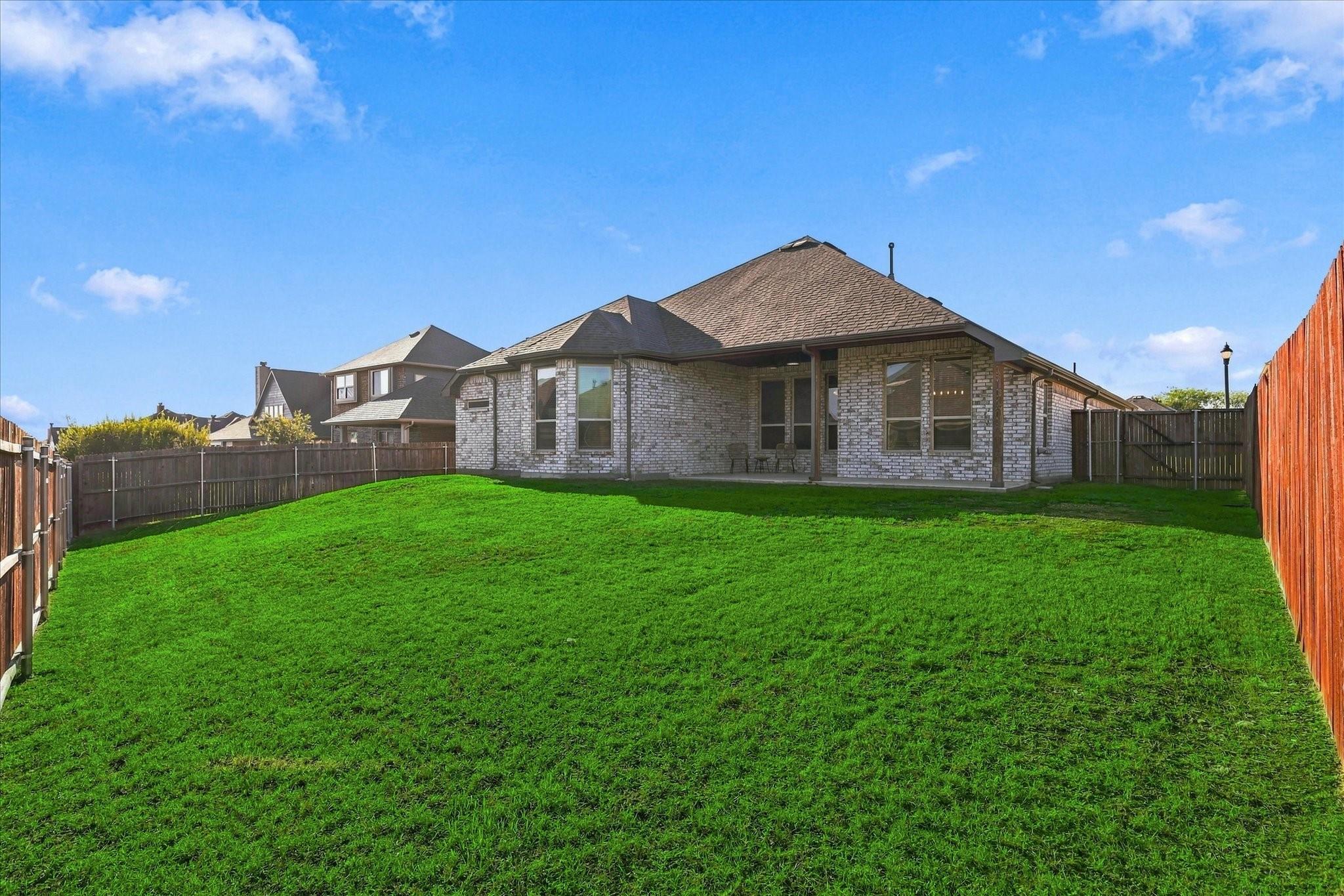main property photo 31