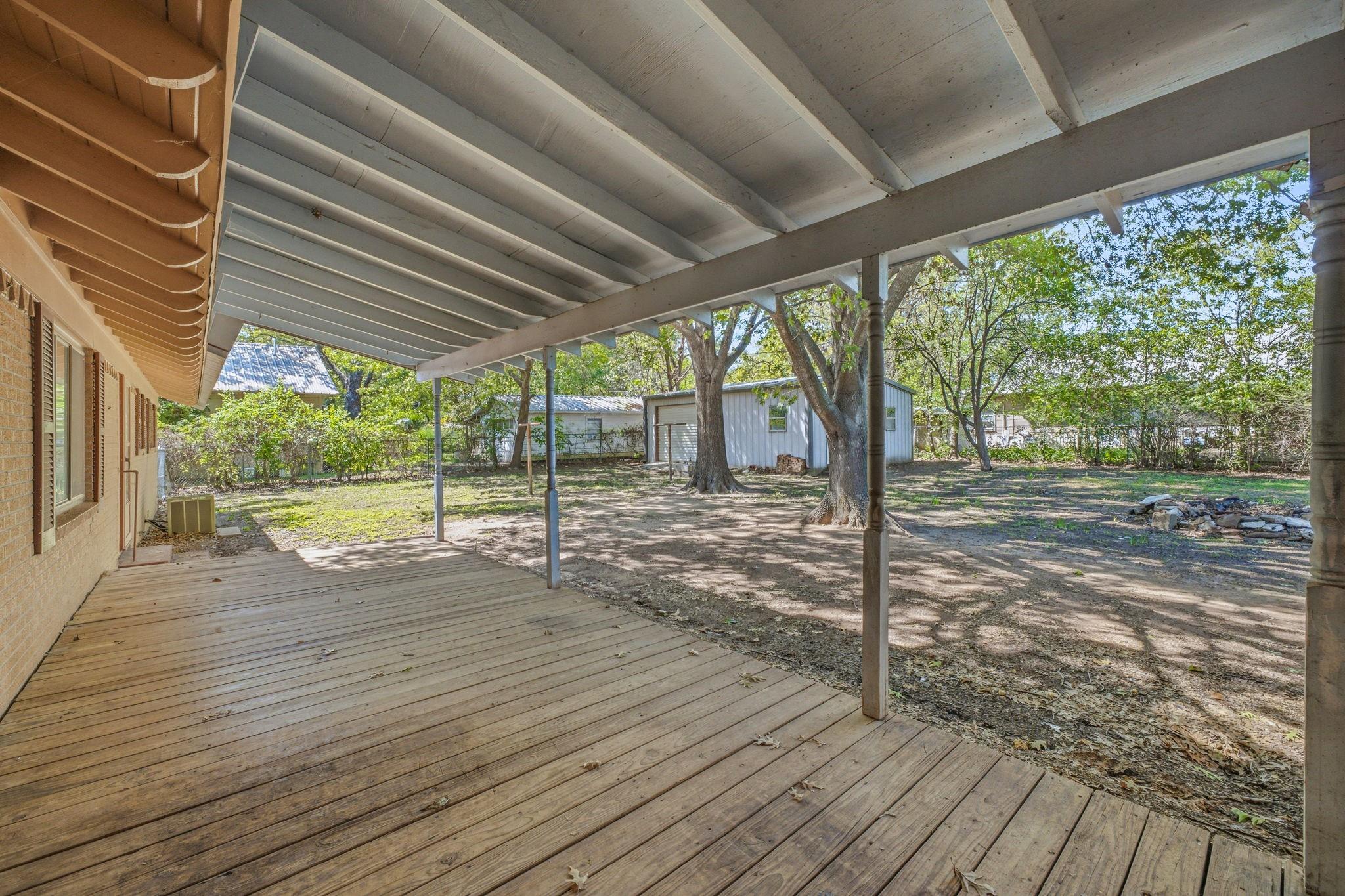 main property photo 29
