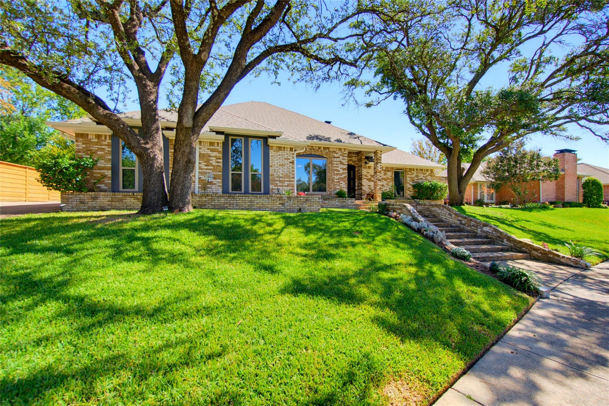 main property photo 27