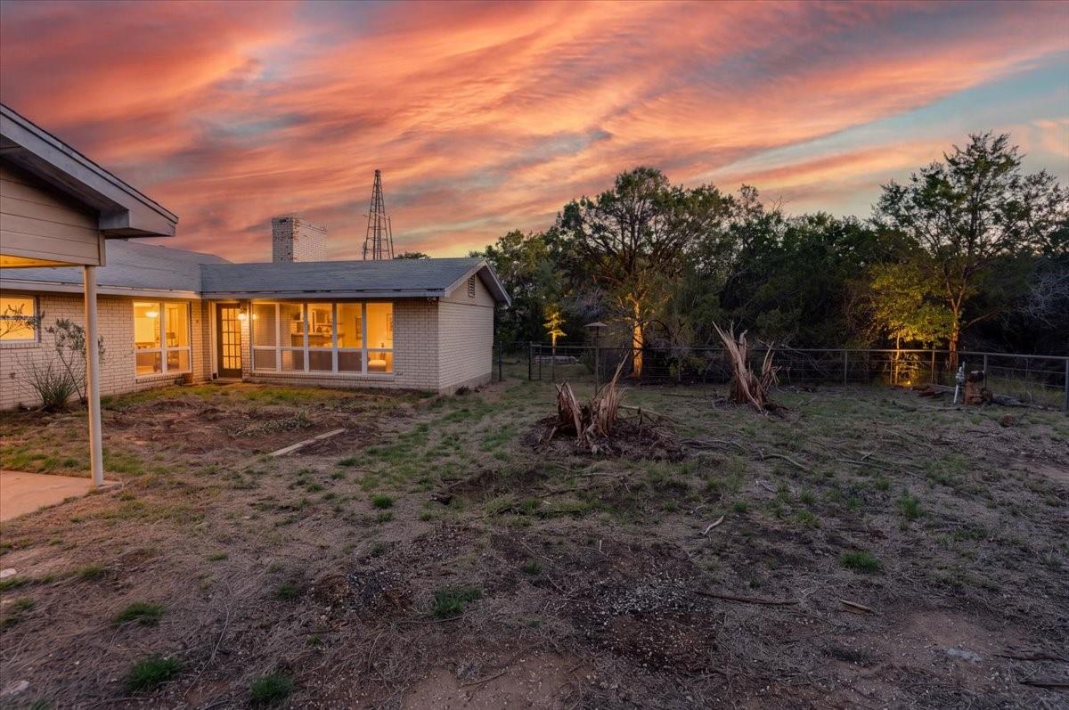 main property photo 13
