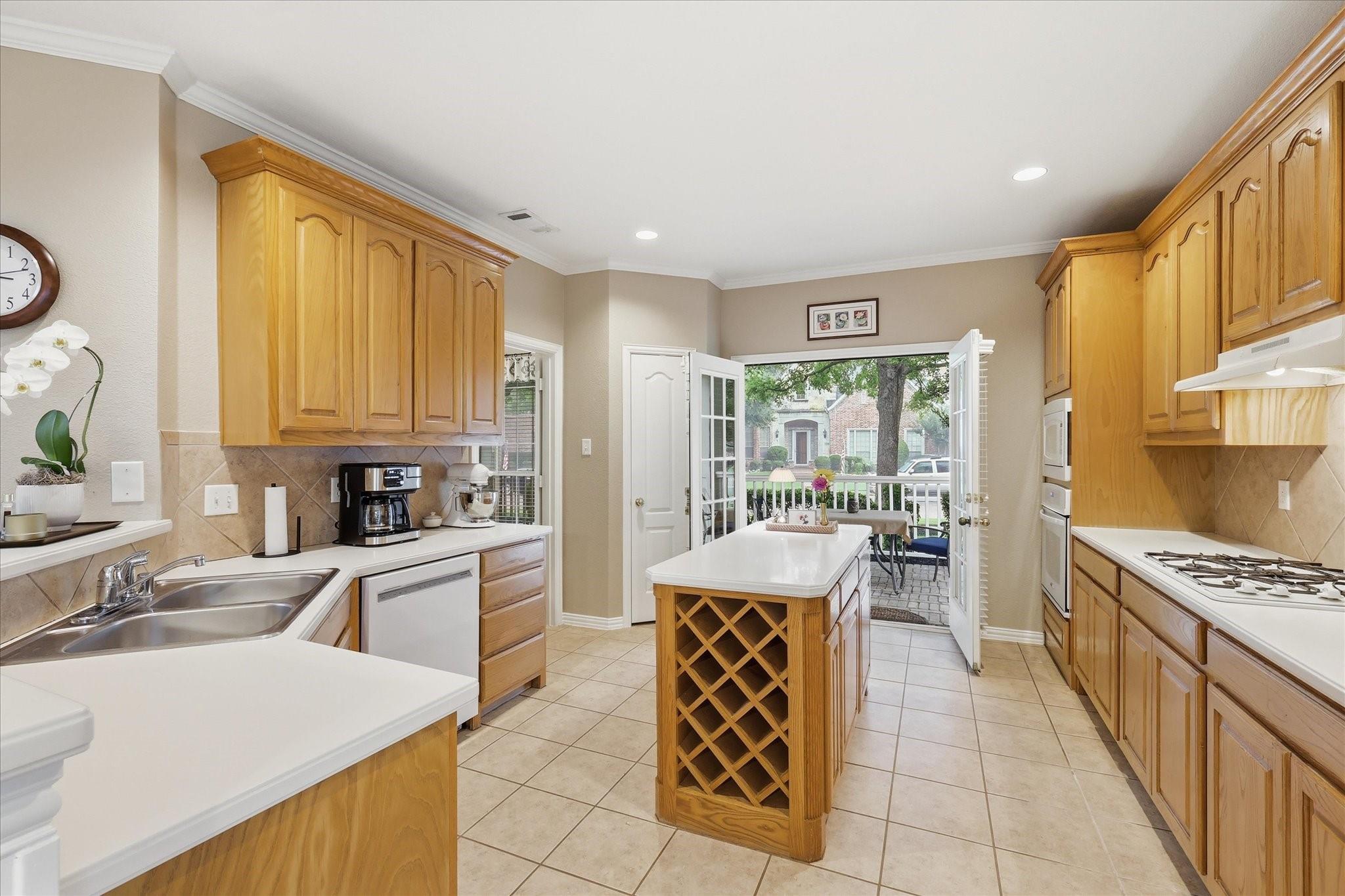 main property photo 15