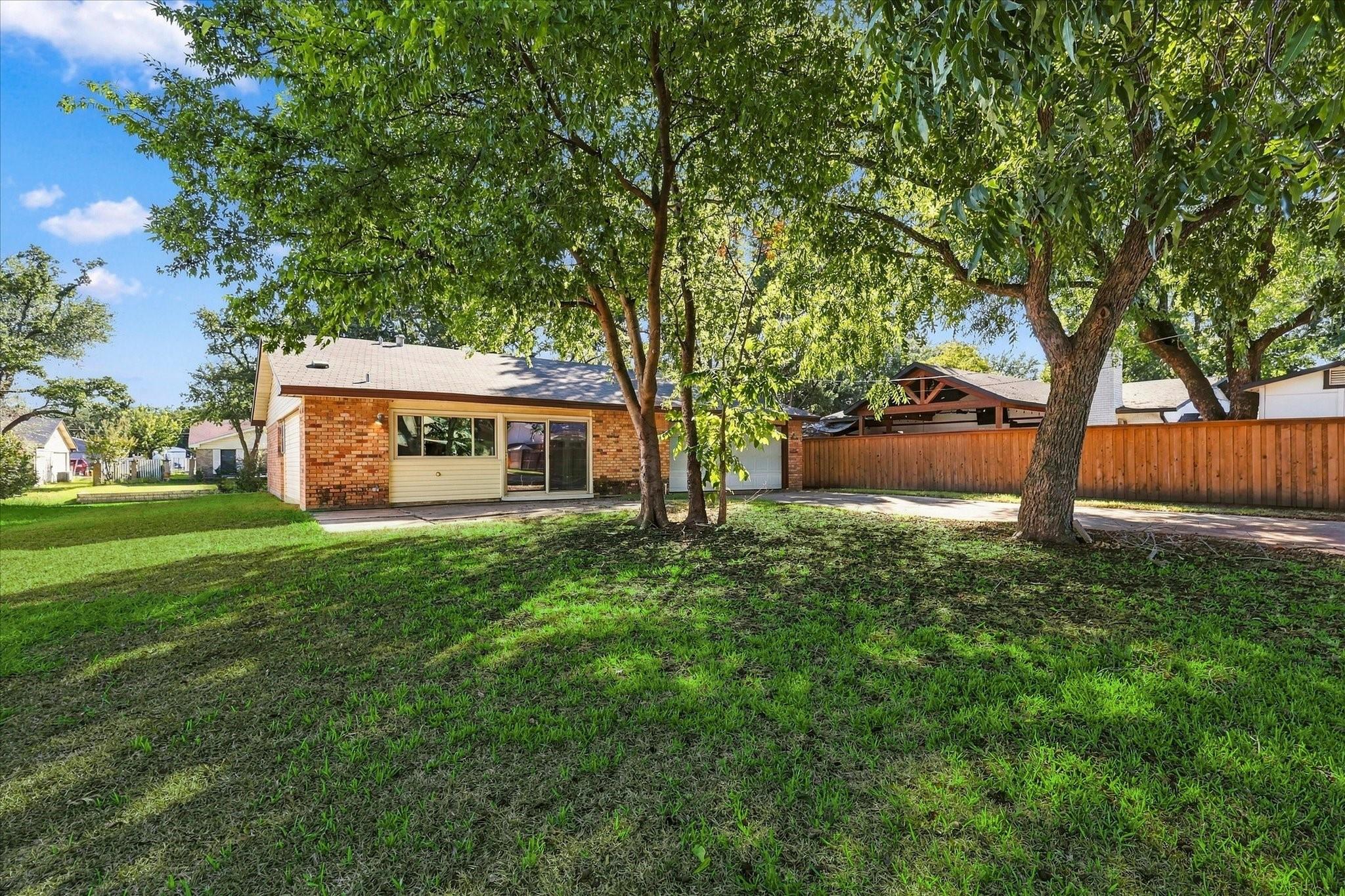 main property photo 24