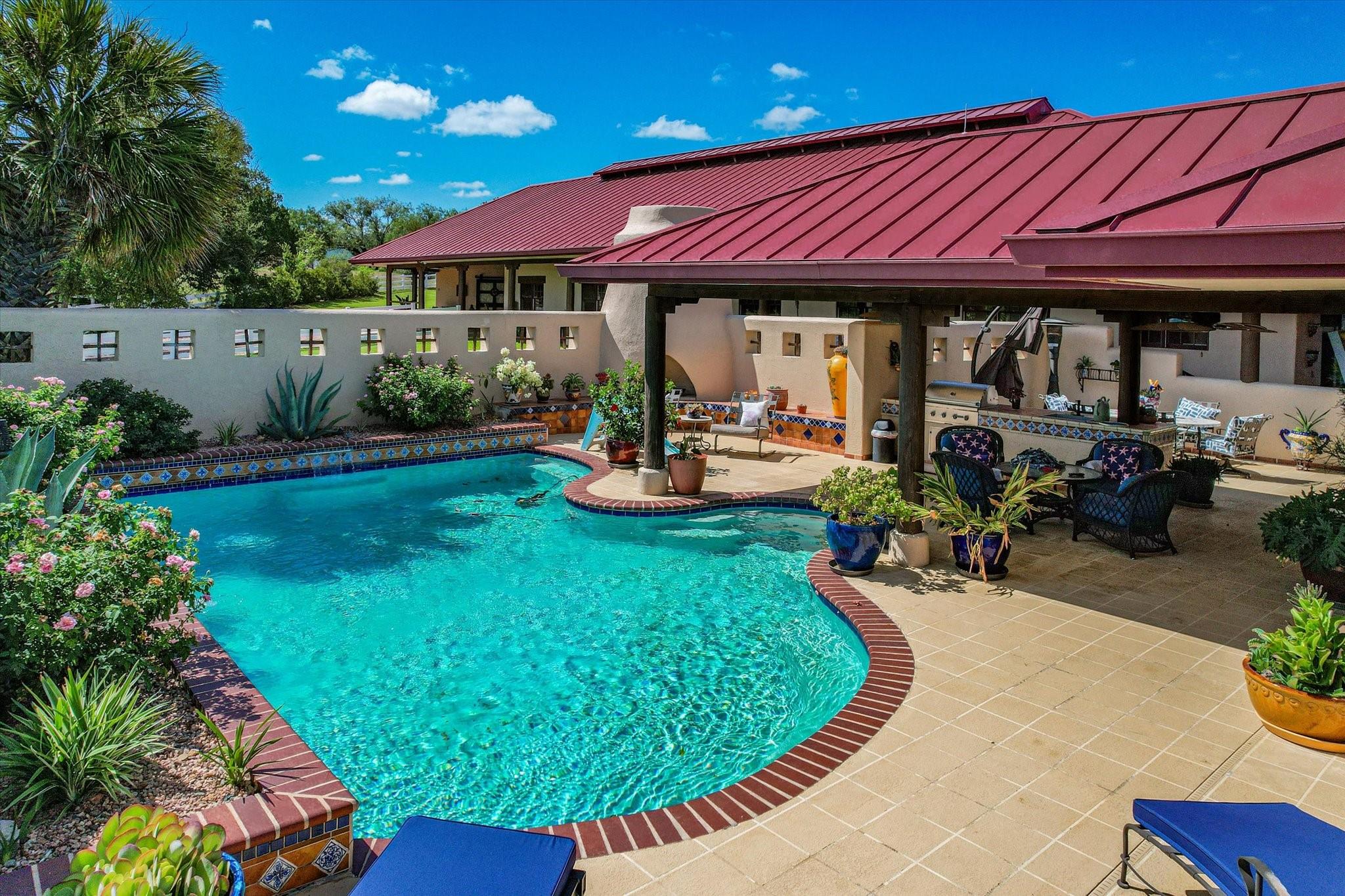 main property photo 33