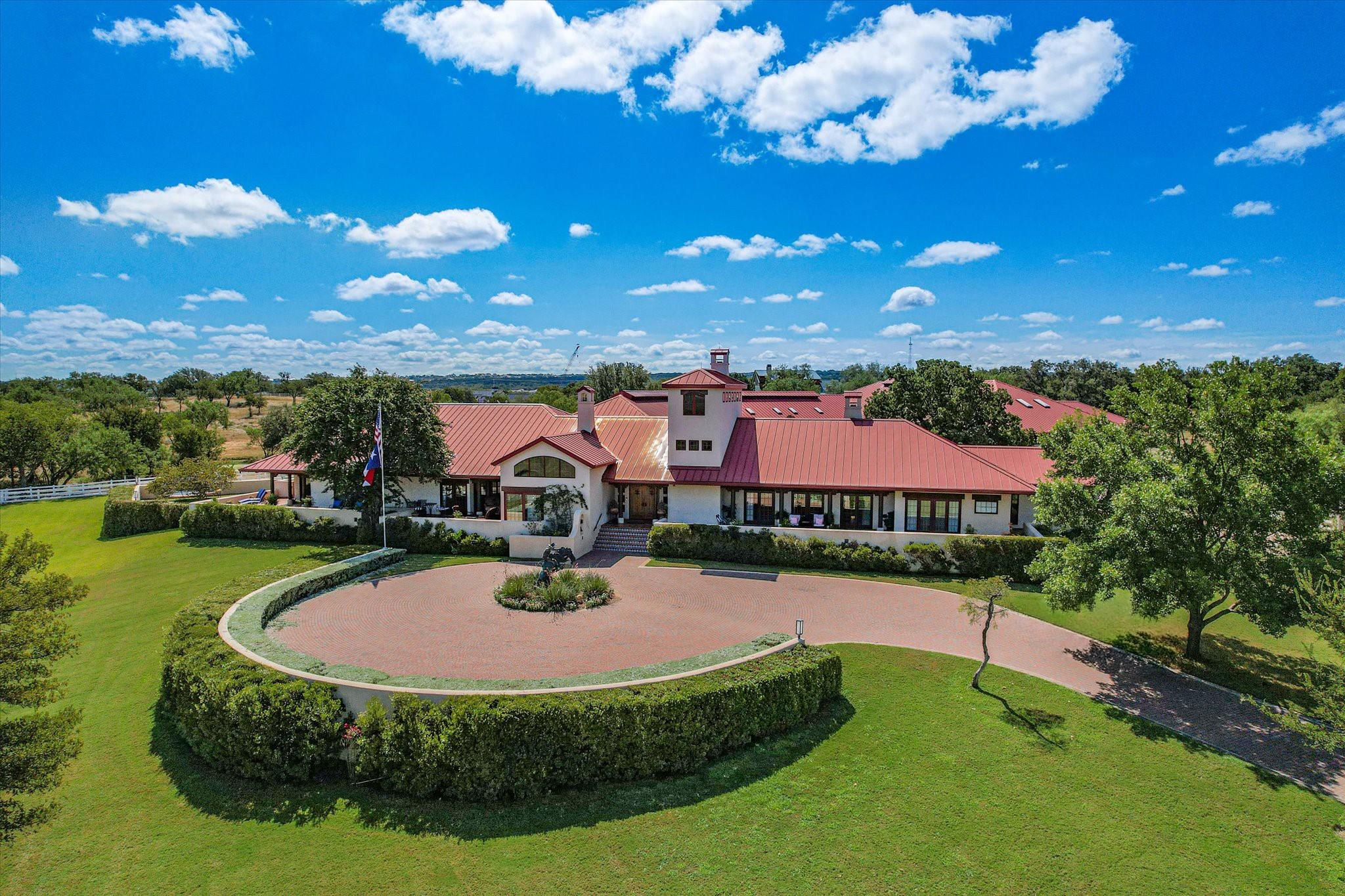 main property photo 34