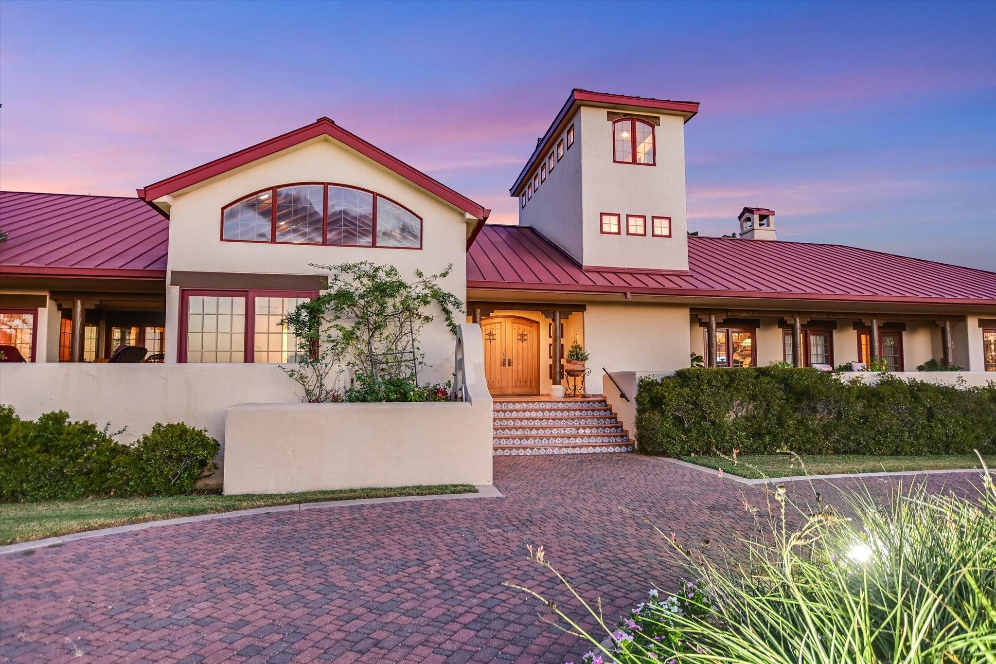 main property photo 4