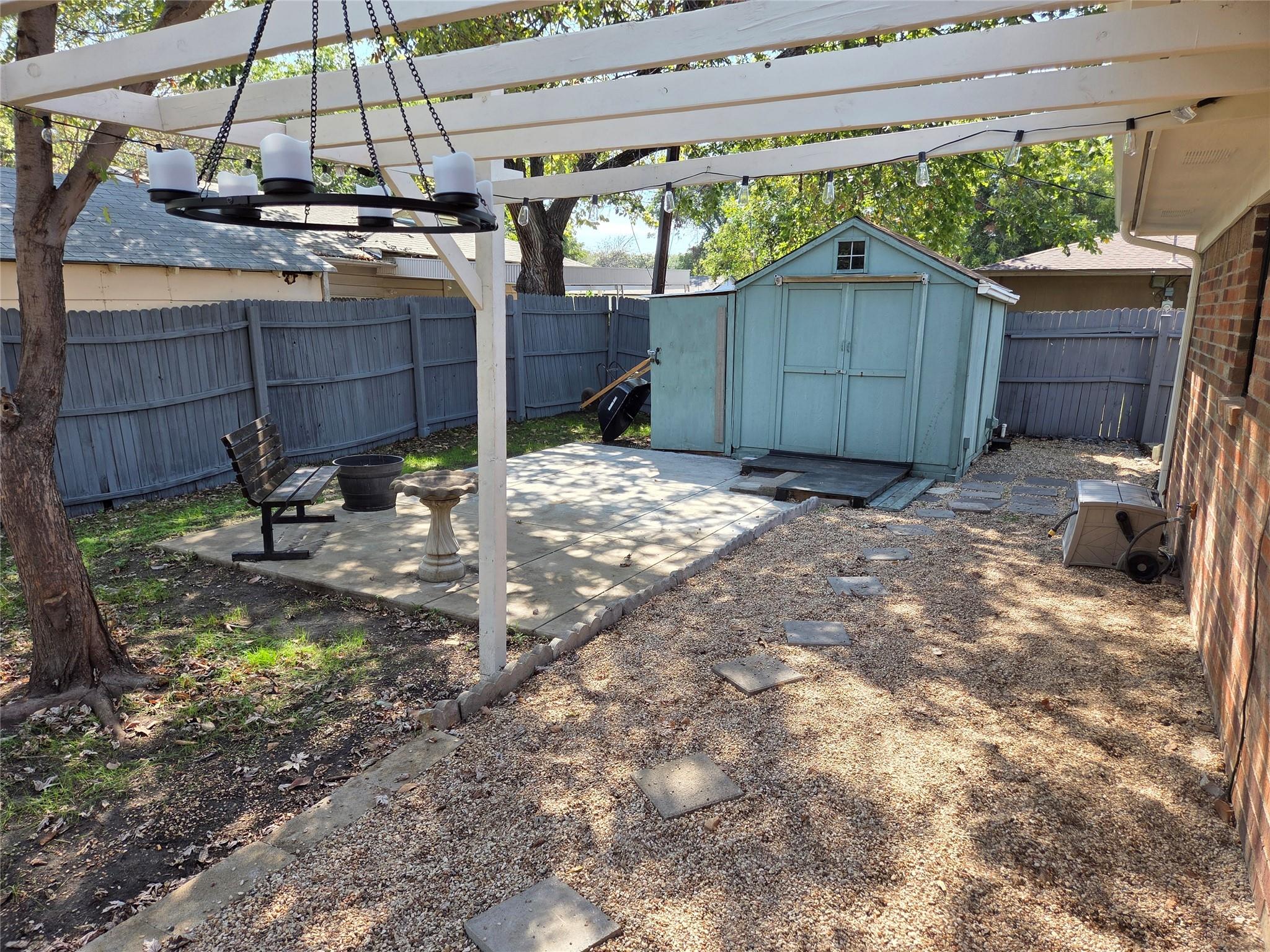 main property photo 15