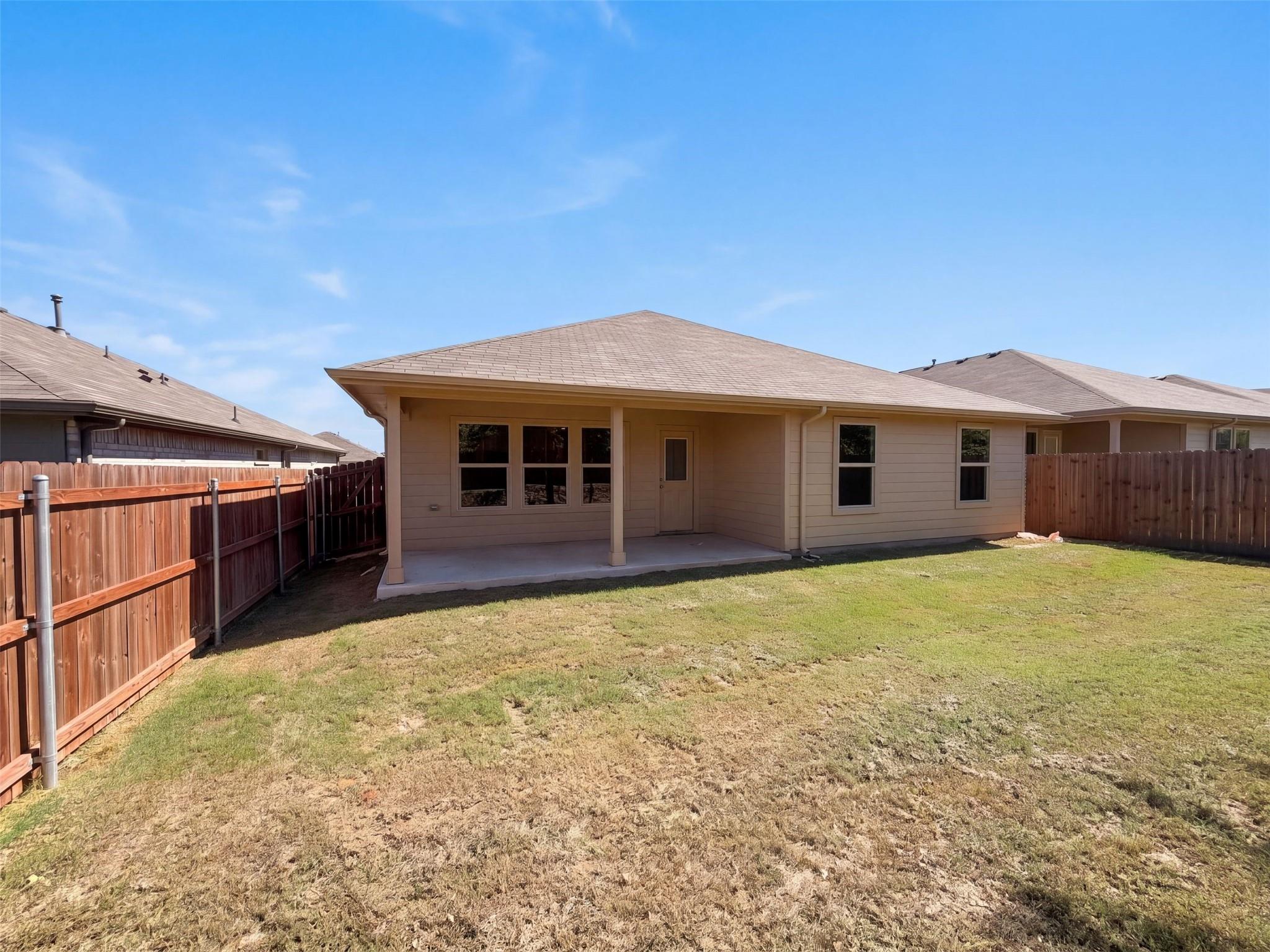 main property photo 4