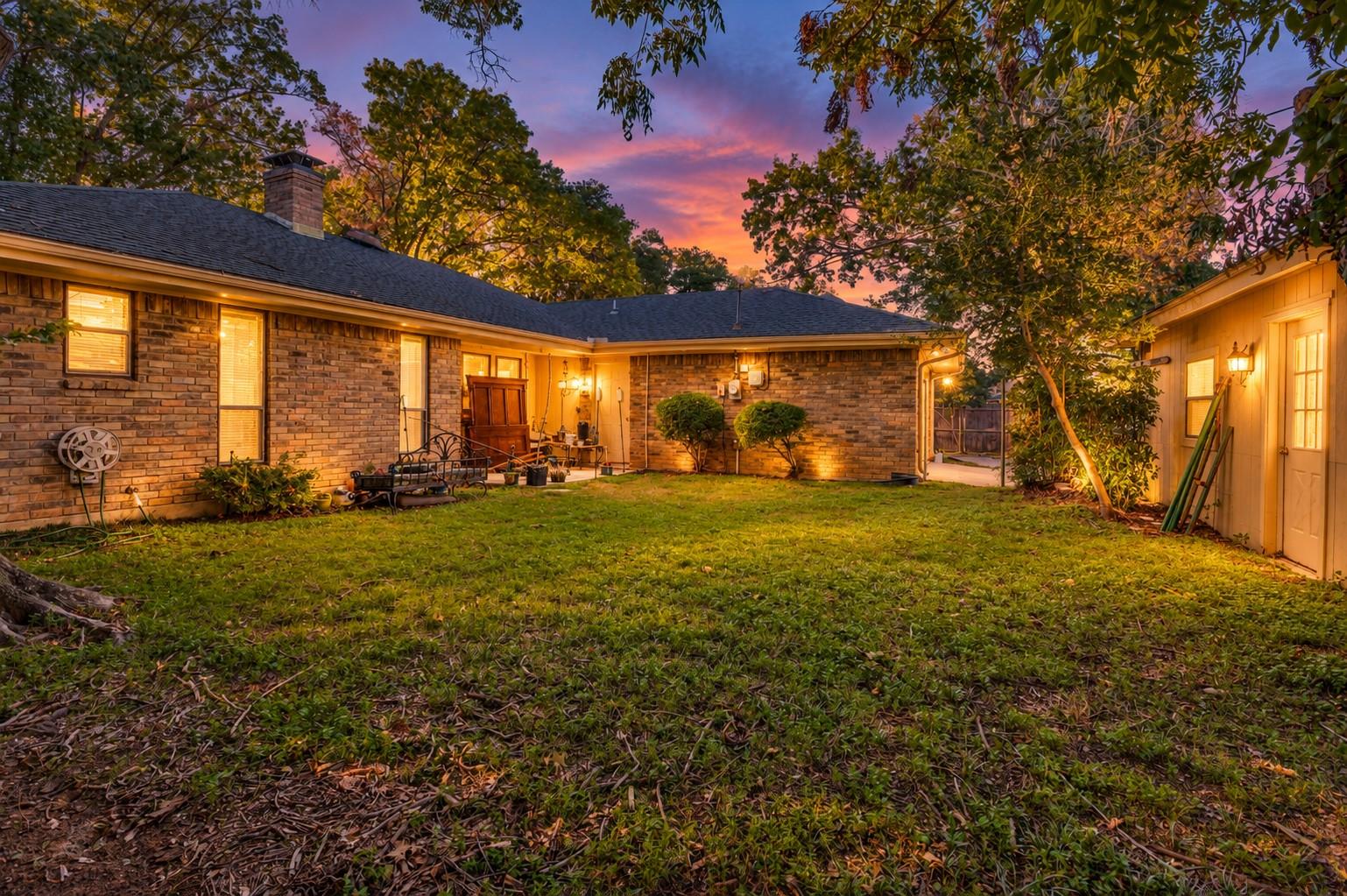 main property photo 22
