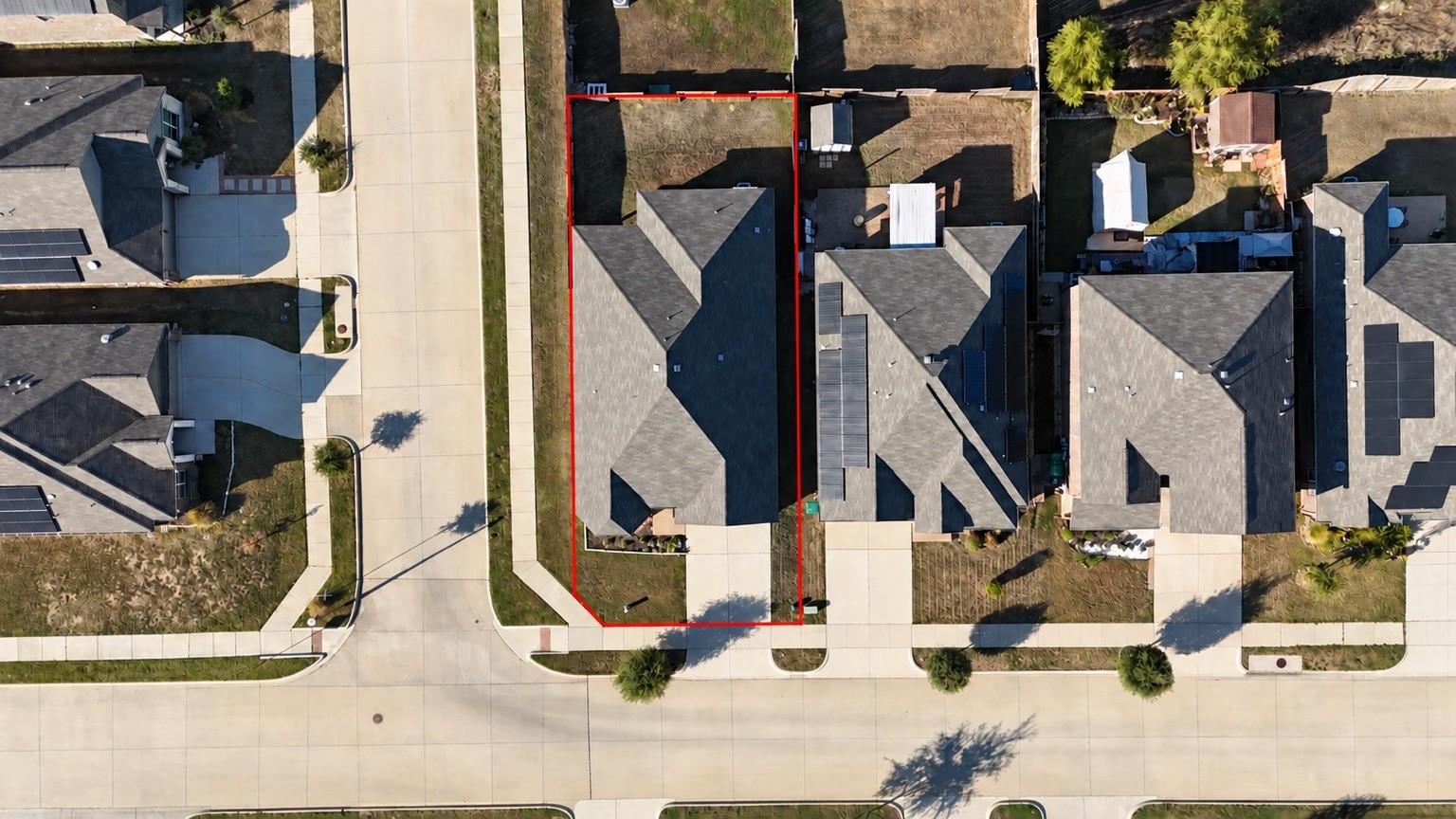 main property photo 29