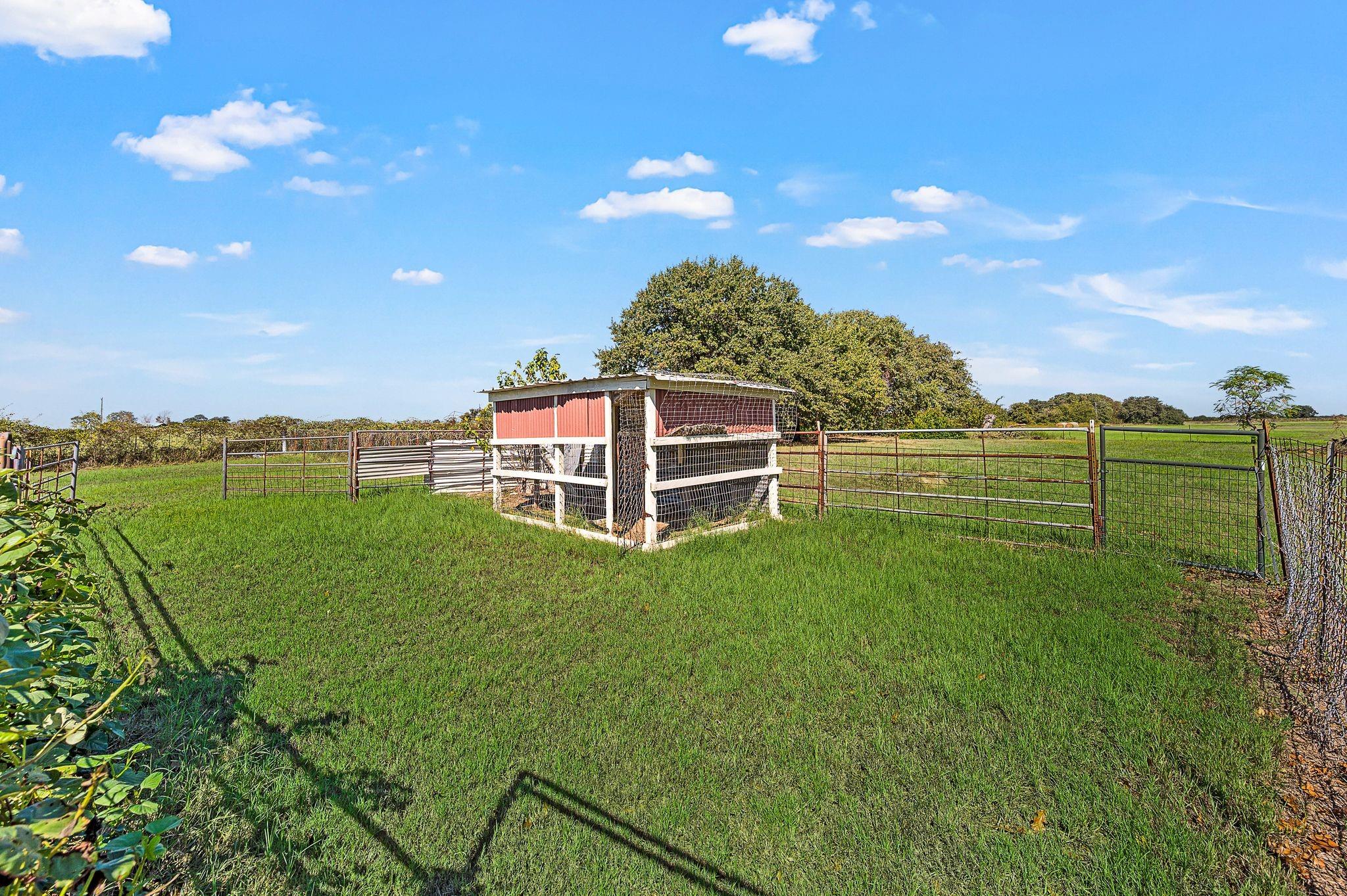 main property photo 10