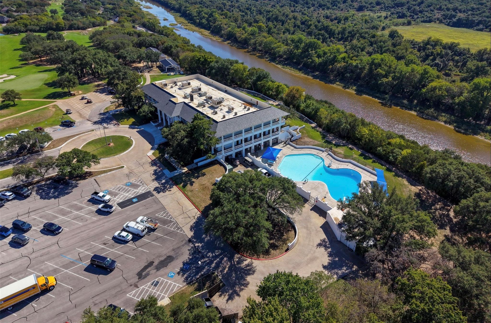 main property photo 18