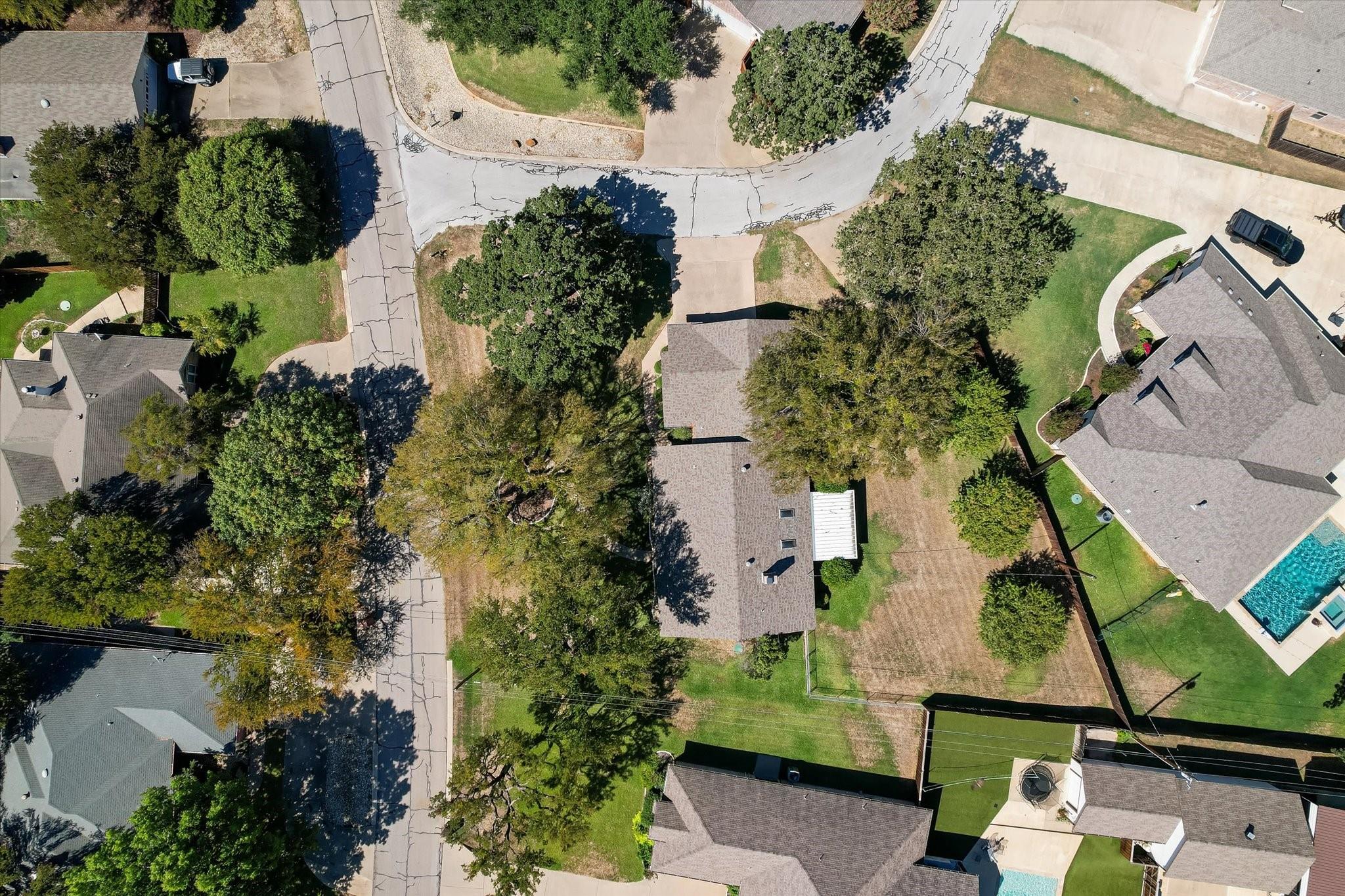 main property photo 15