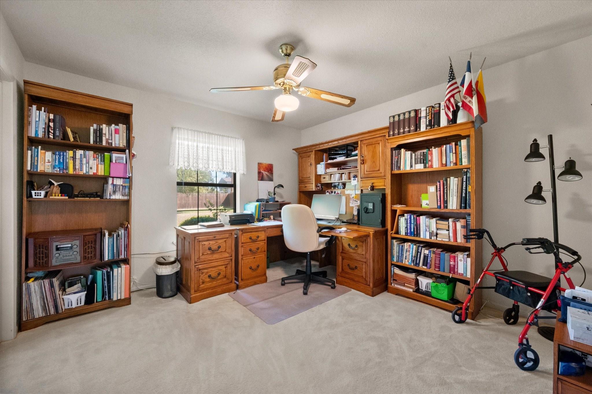 main property photo 9