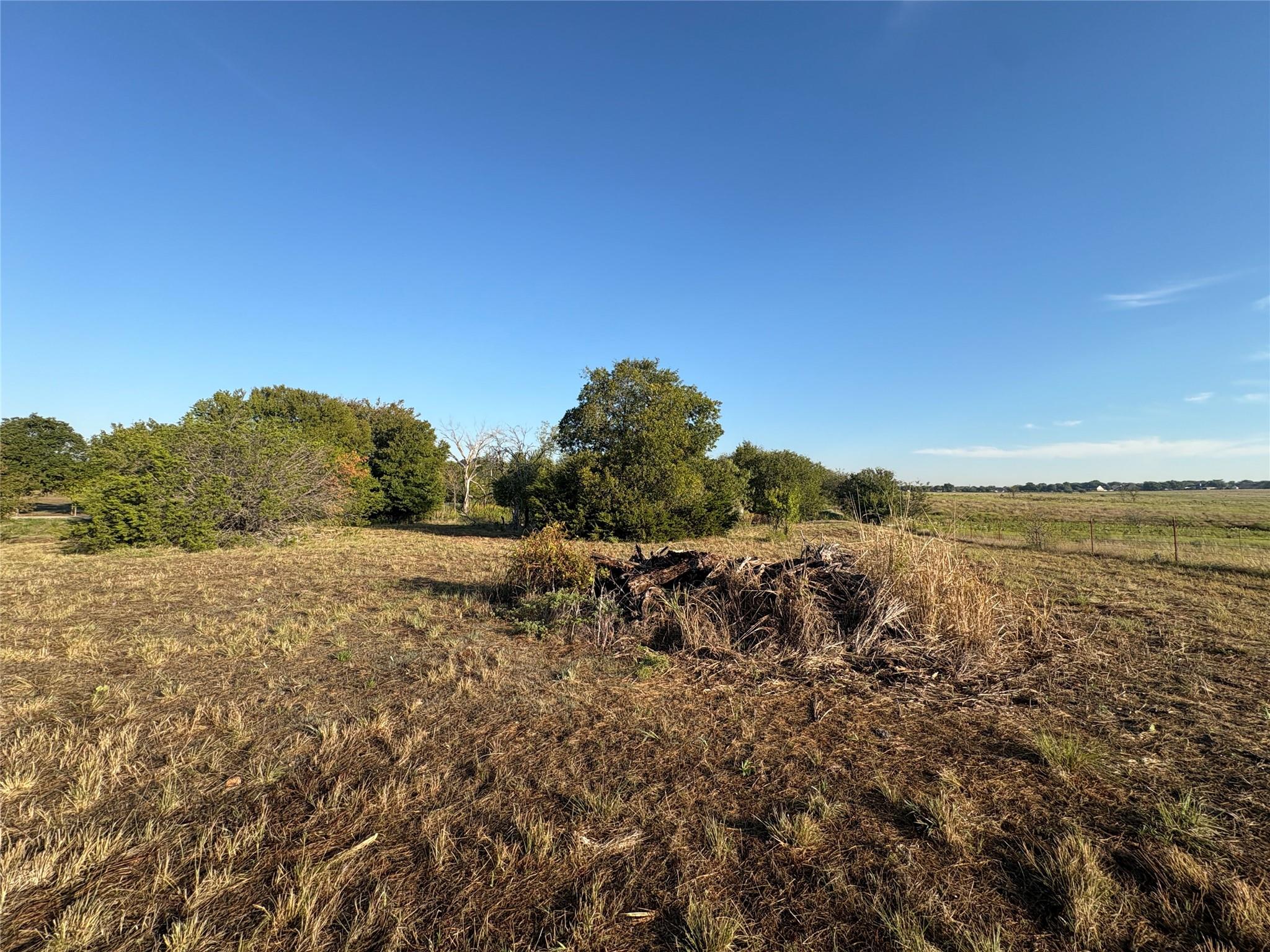 main property photo 6