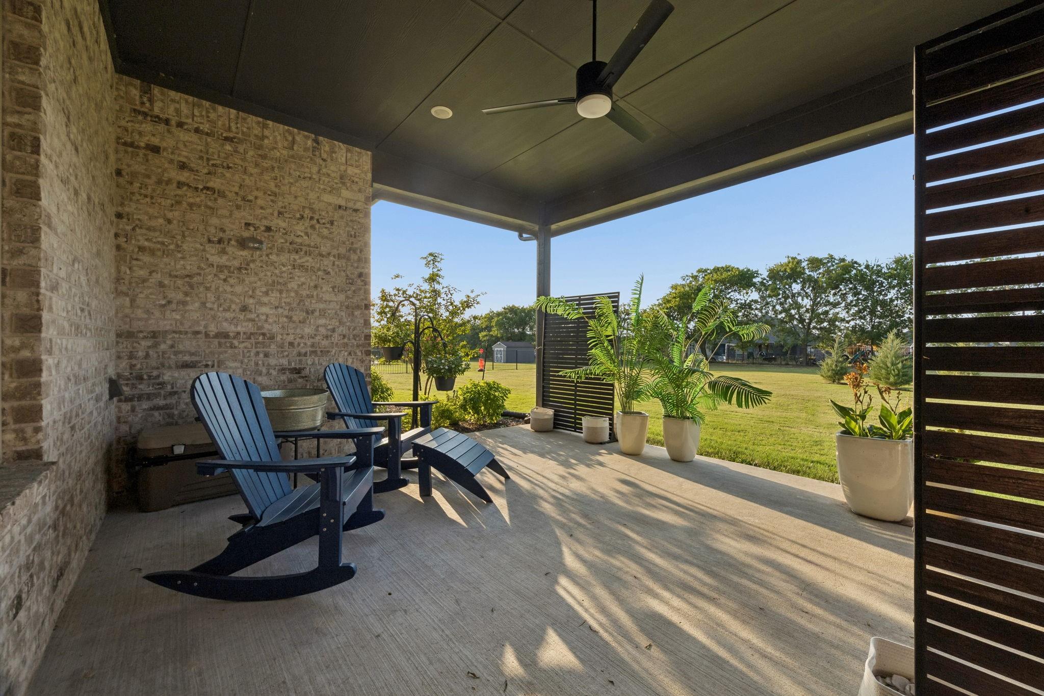 main property photo 32